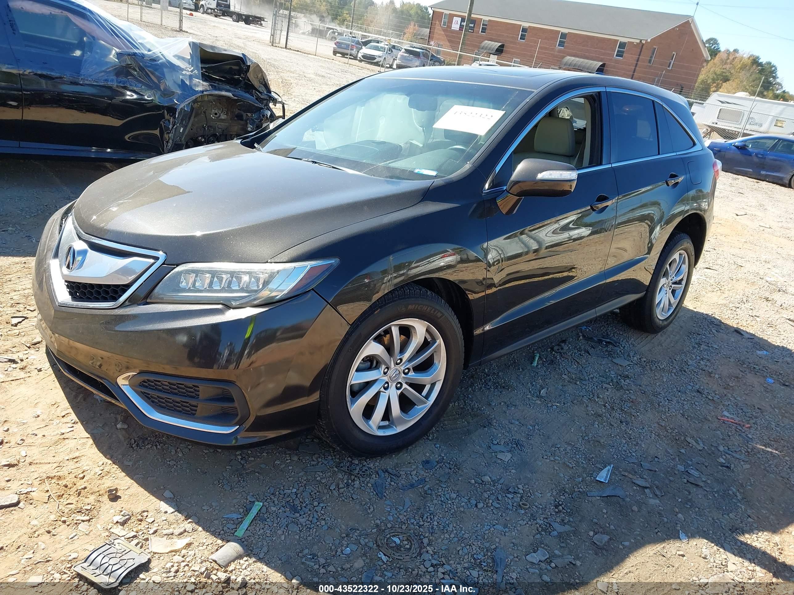 ACURA RDX image 2
