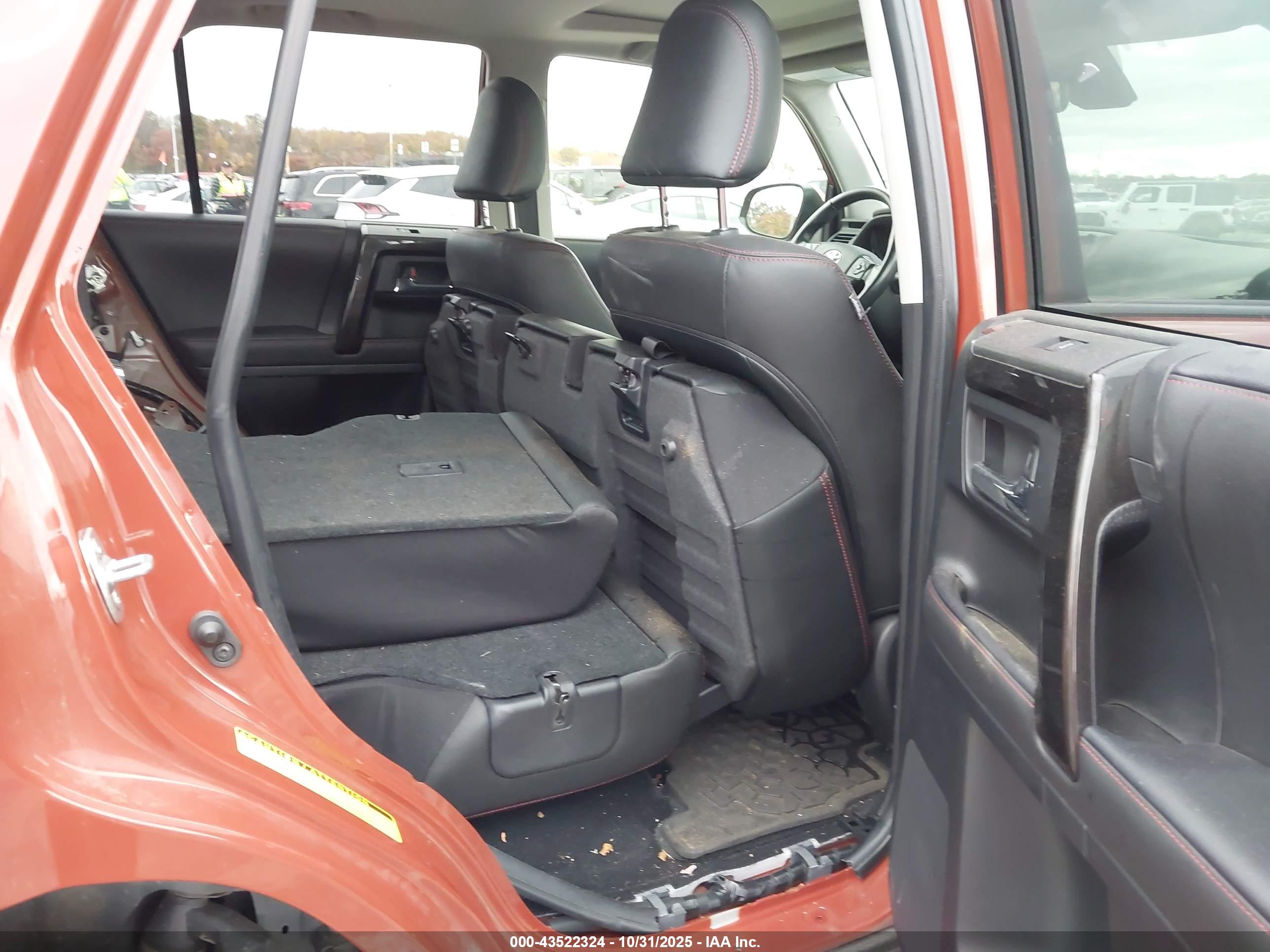 TOYOTA 4RUNNER image 8