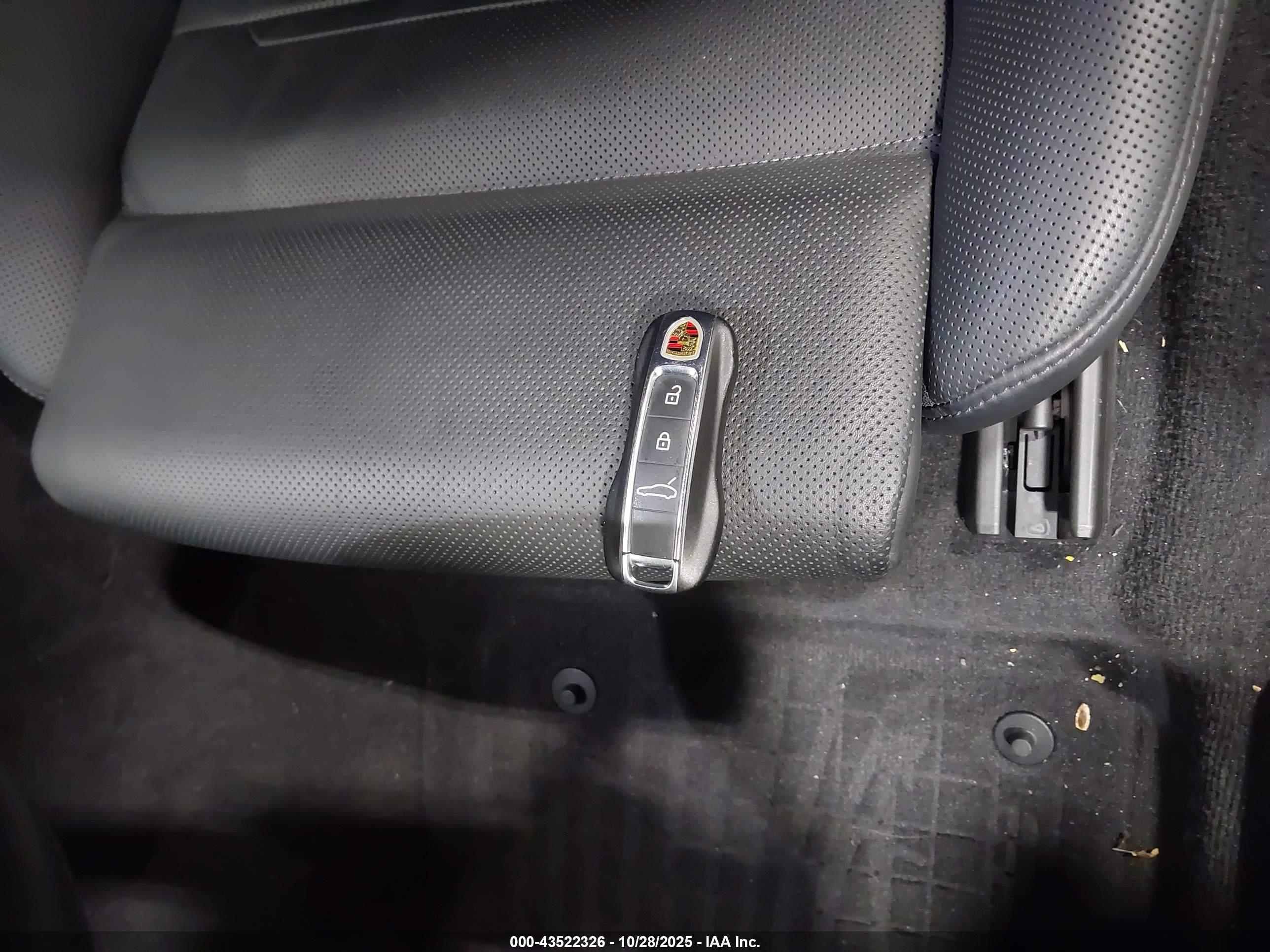 PORSCHE PANAMERA image 11