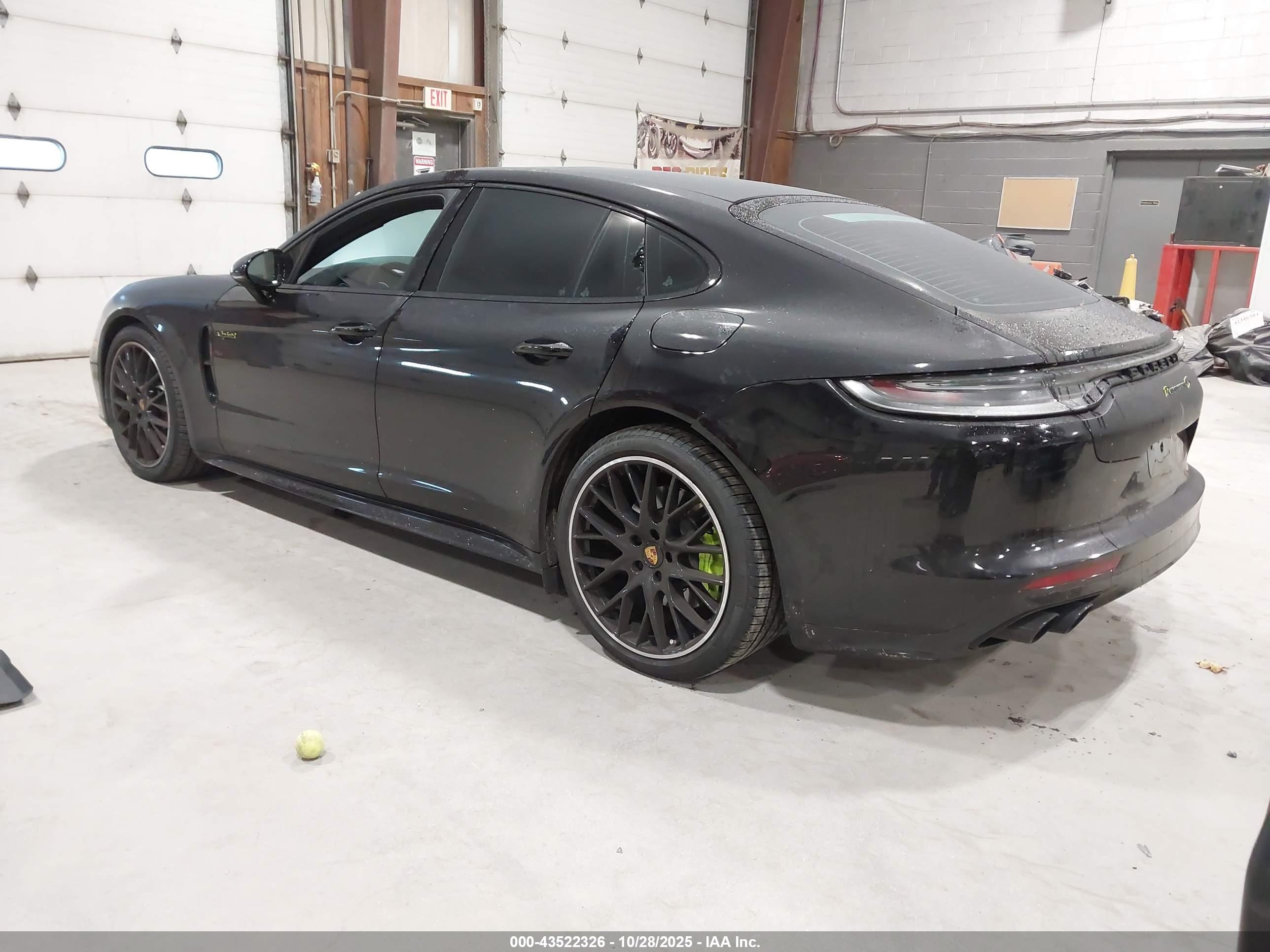 PORSCHE PANAMERA image 3