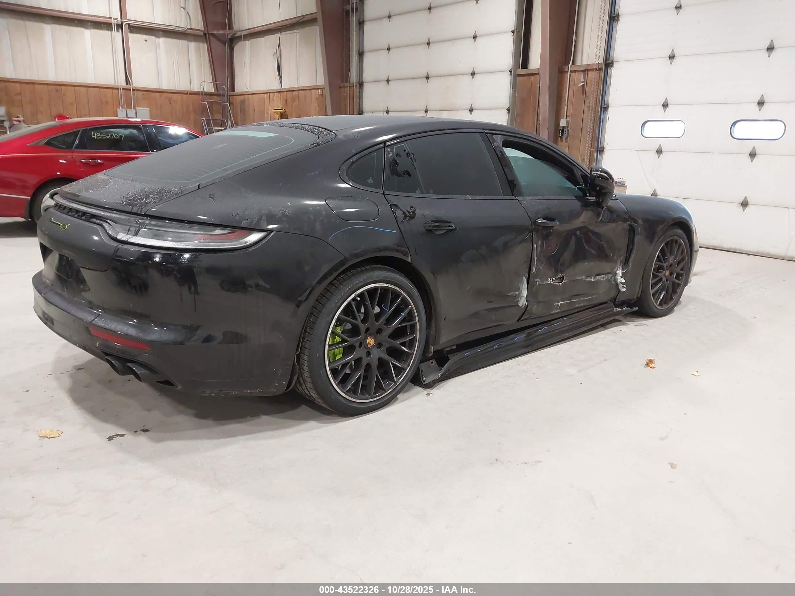 PORSCHE PANAMERA image 4