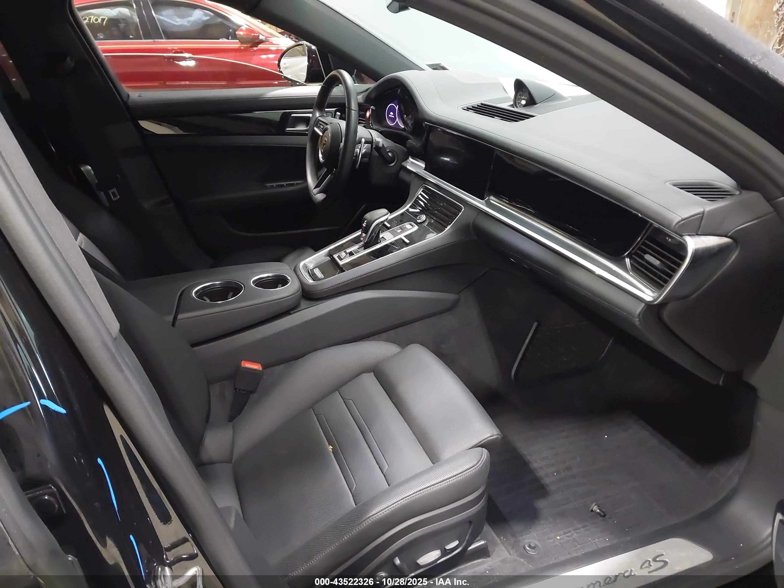 PORSCHE PANAMERA image 5
