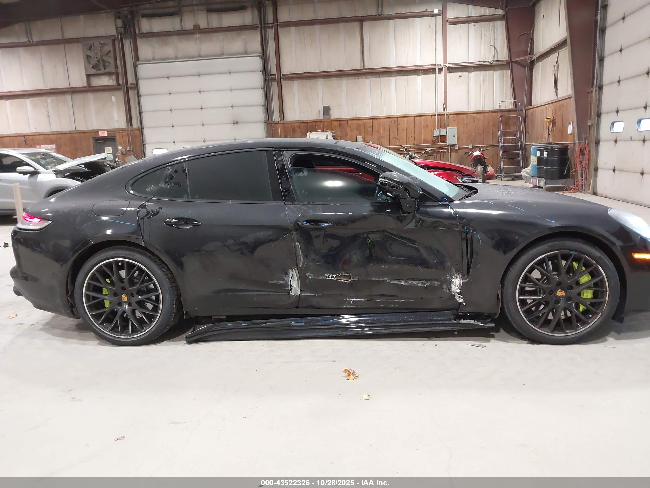 PORSCHE PANAMERA image 6