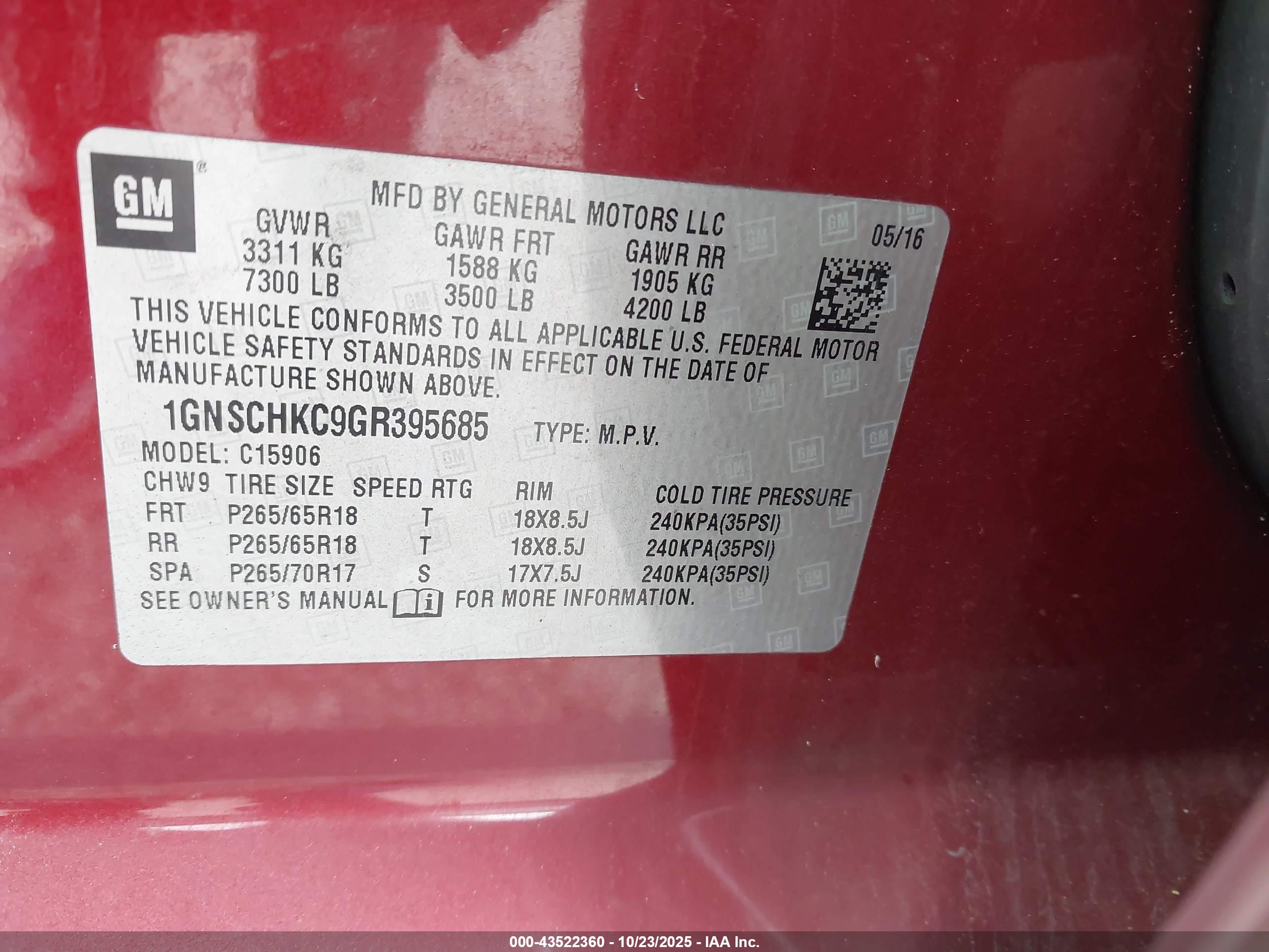 CHEVROLET SUBURBAN image 9