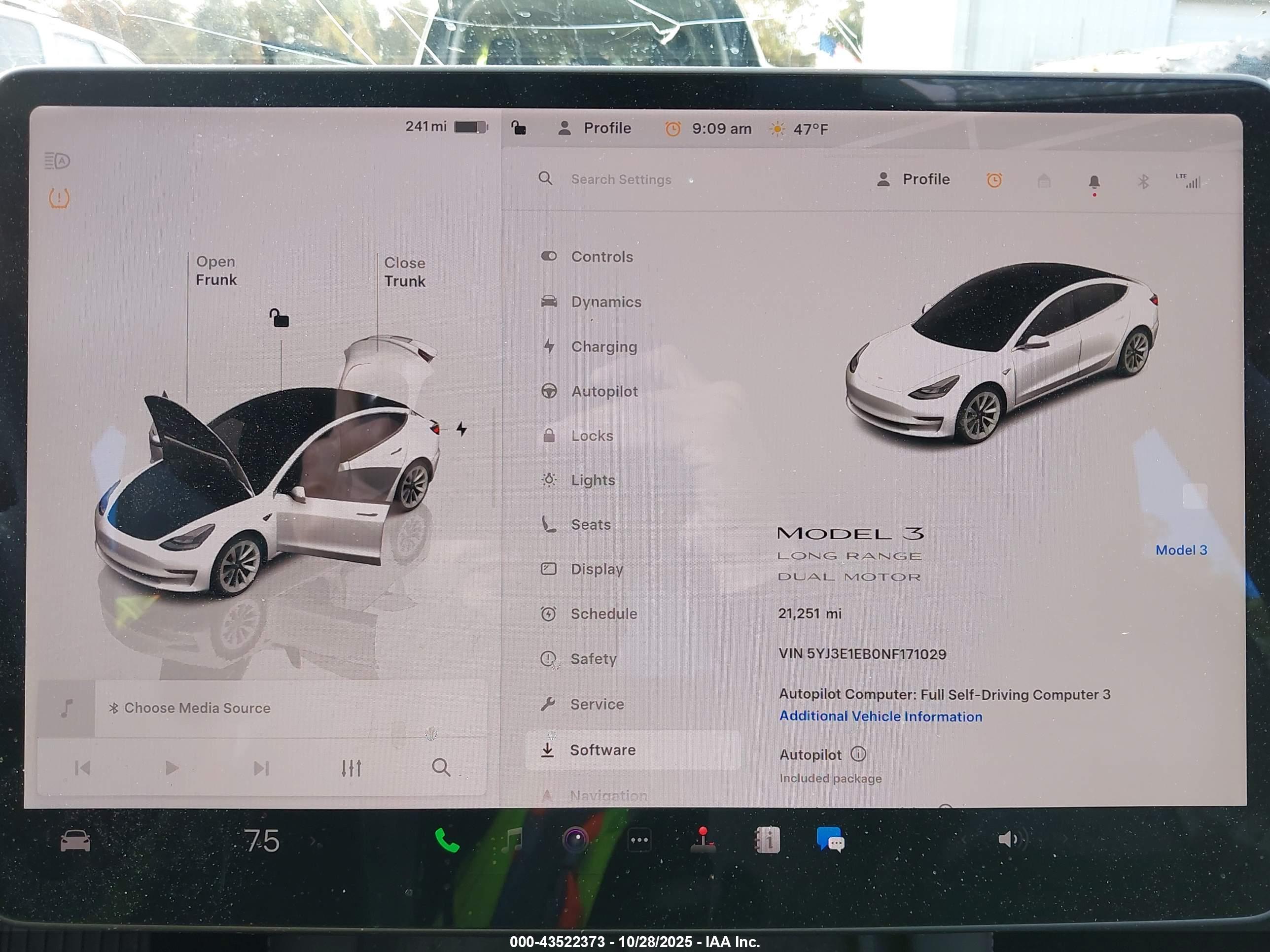 TESLA MODEL image 7
