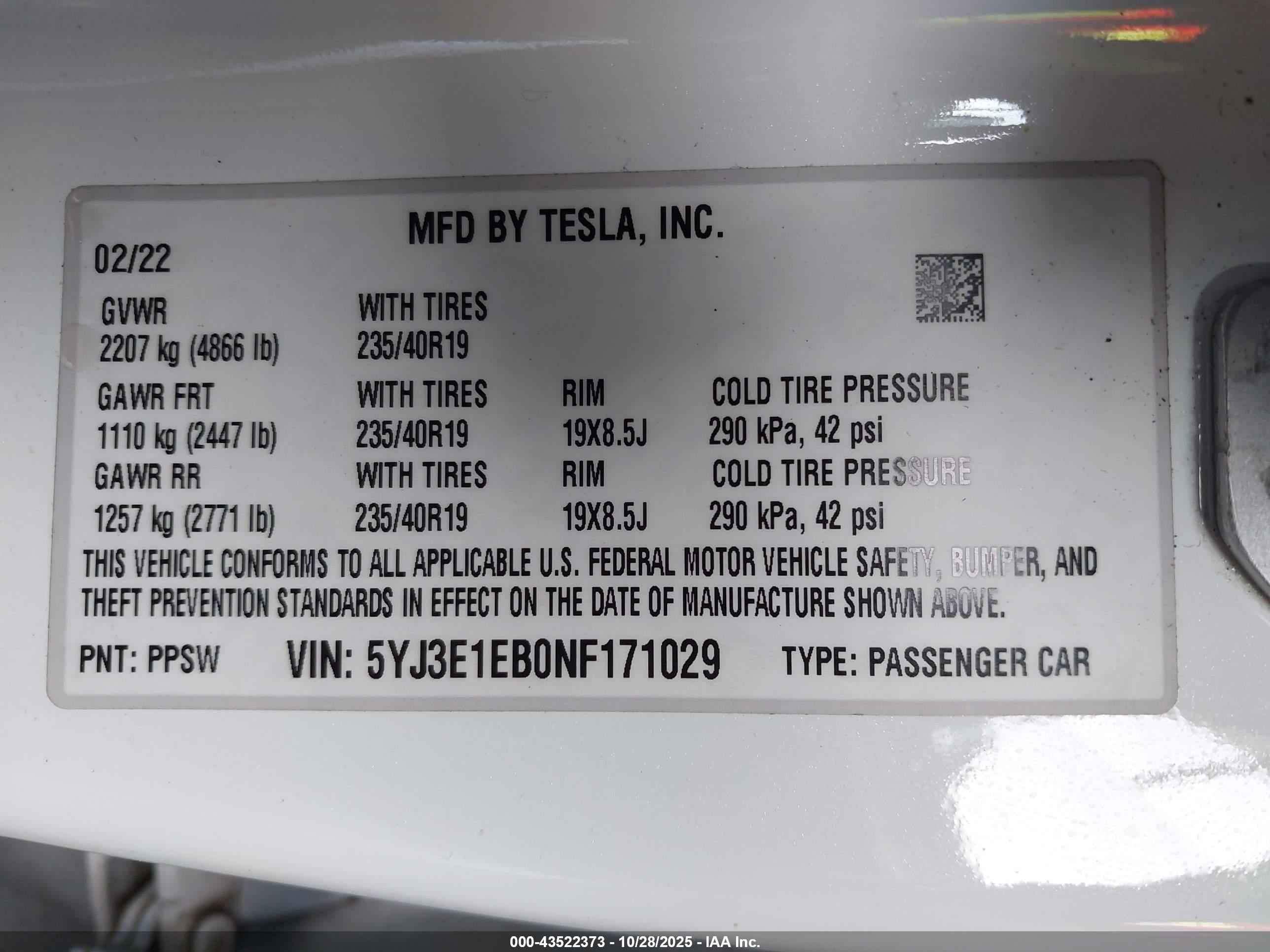 TESLA MODEL image 9