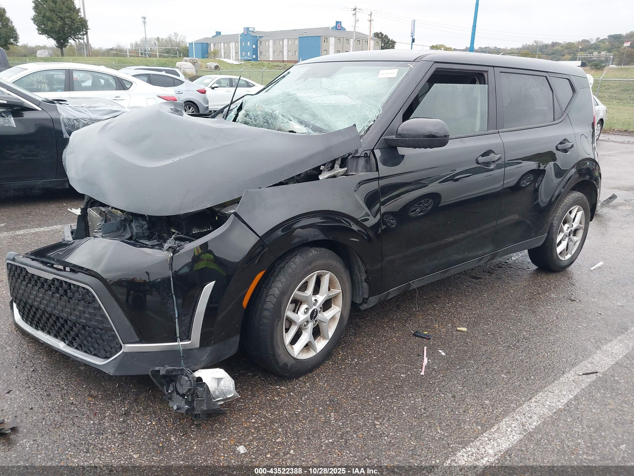 KIA SOUL image 2