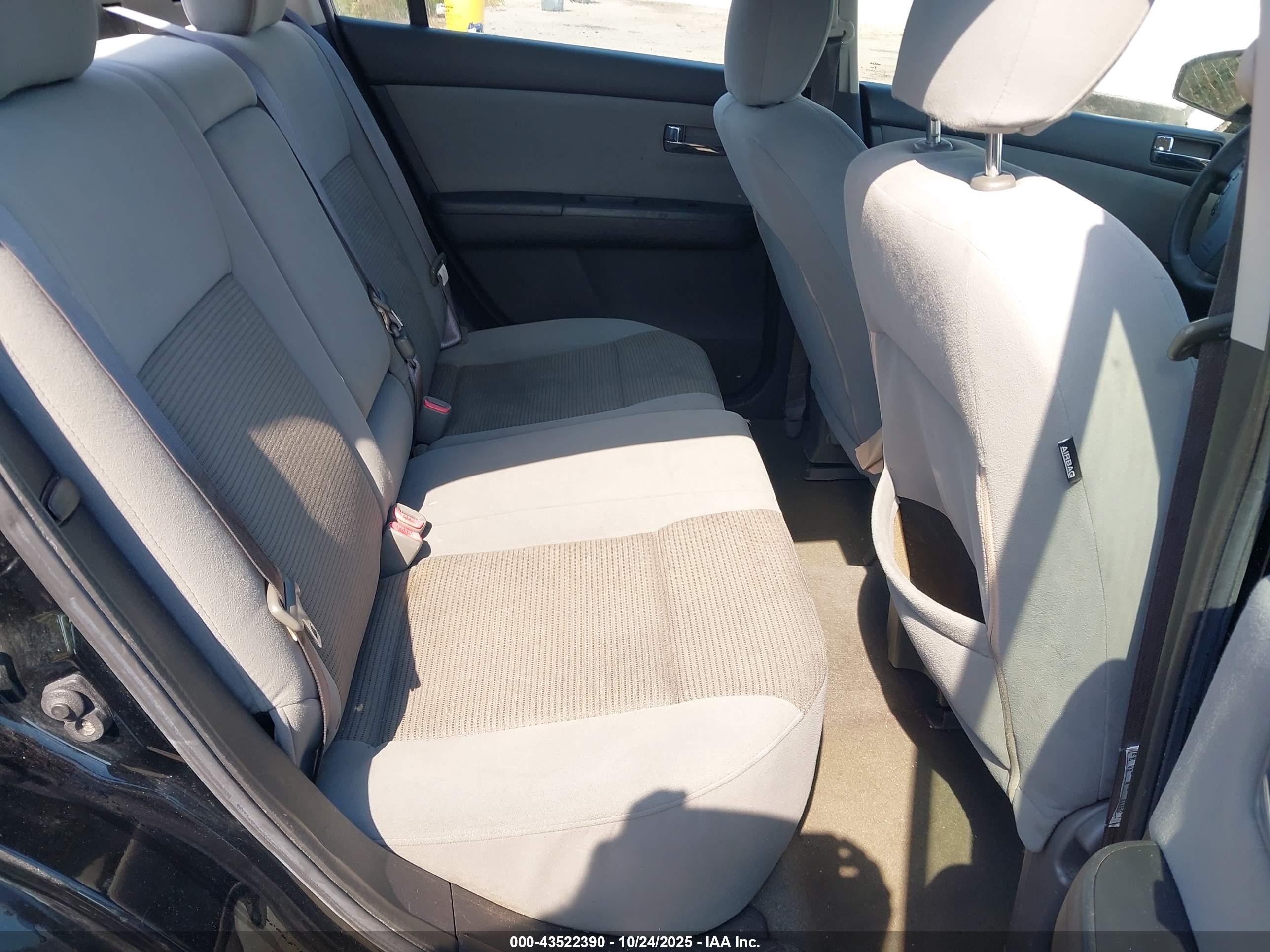 NISSAN SENTRA image 8