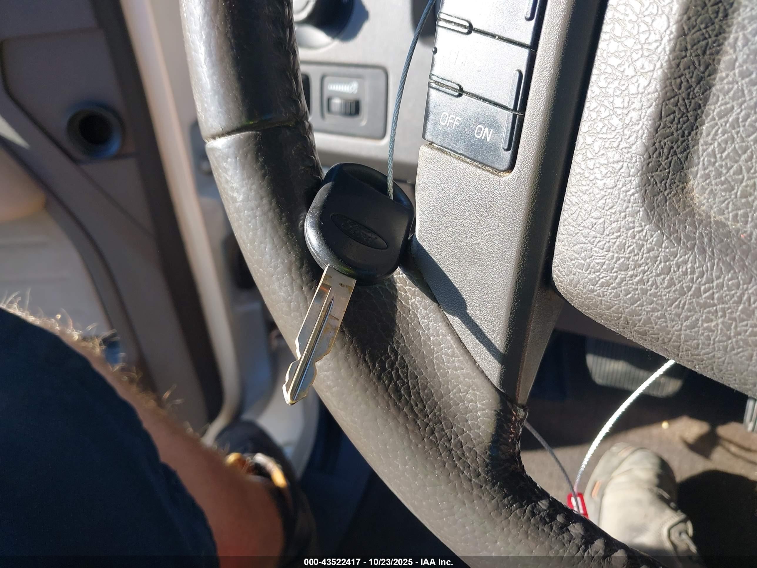 FORD F-150 image 11