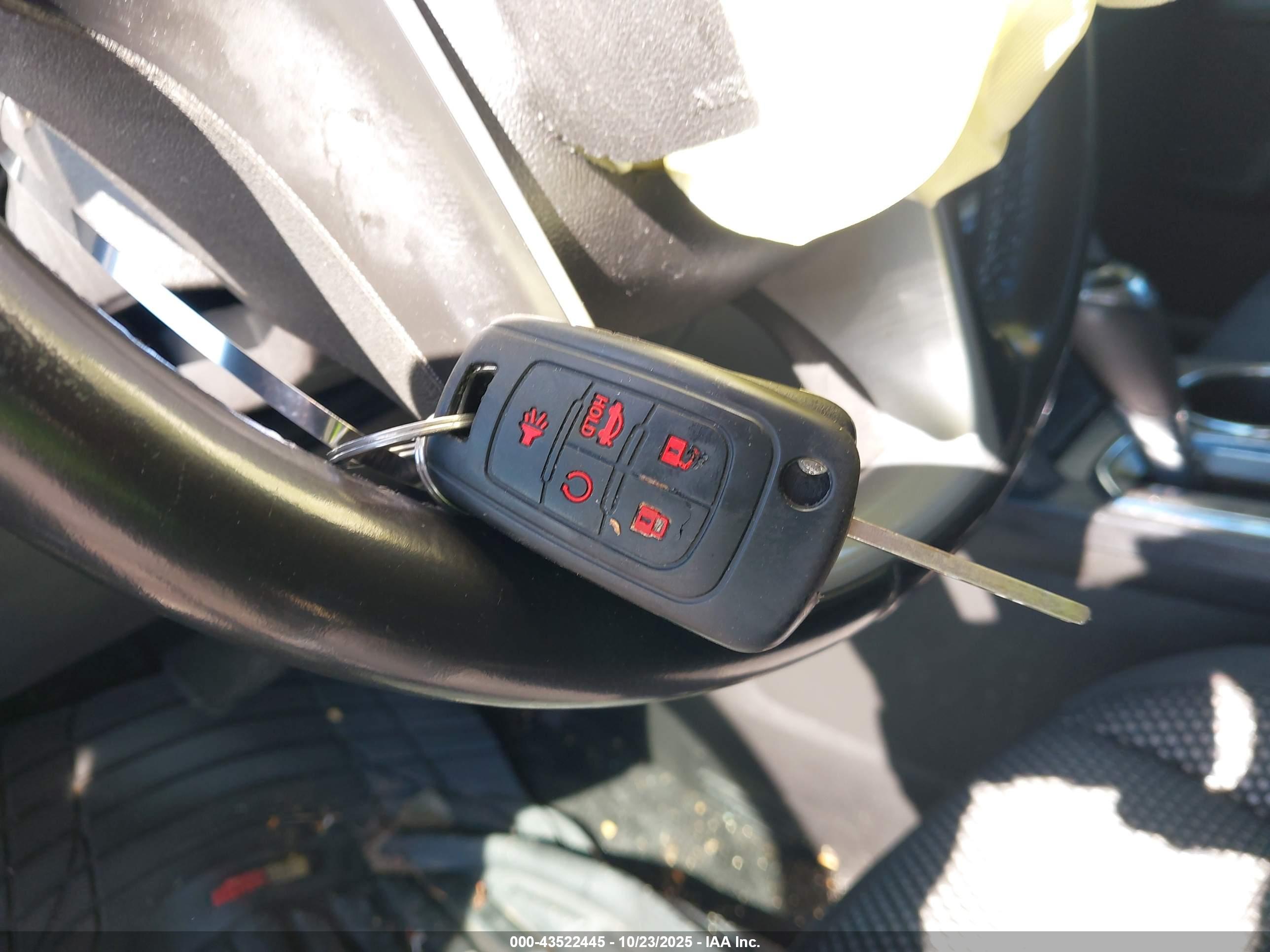 CHEVROLET EQUINOX image 11