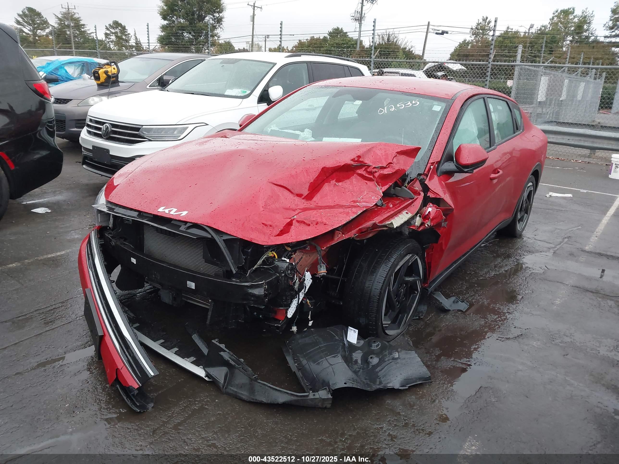 KIA K4 image 2