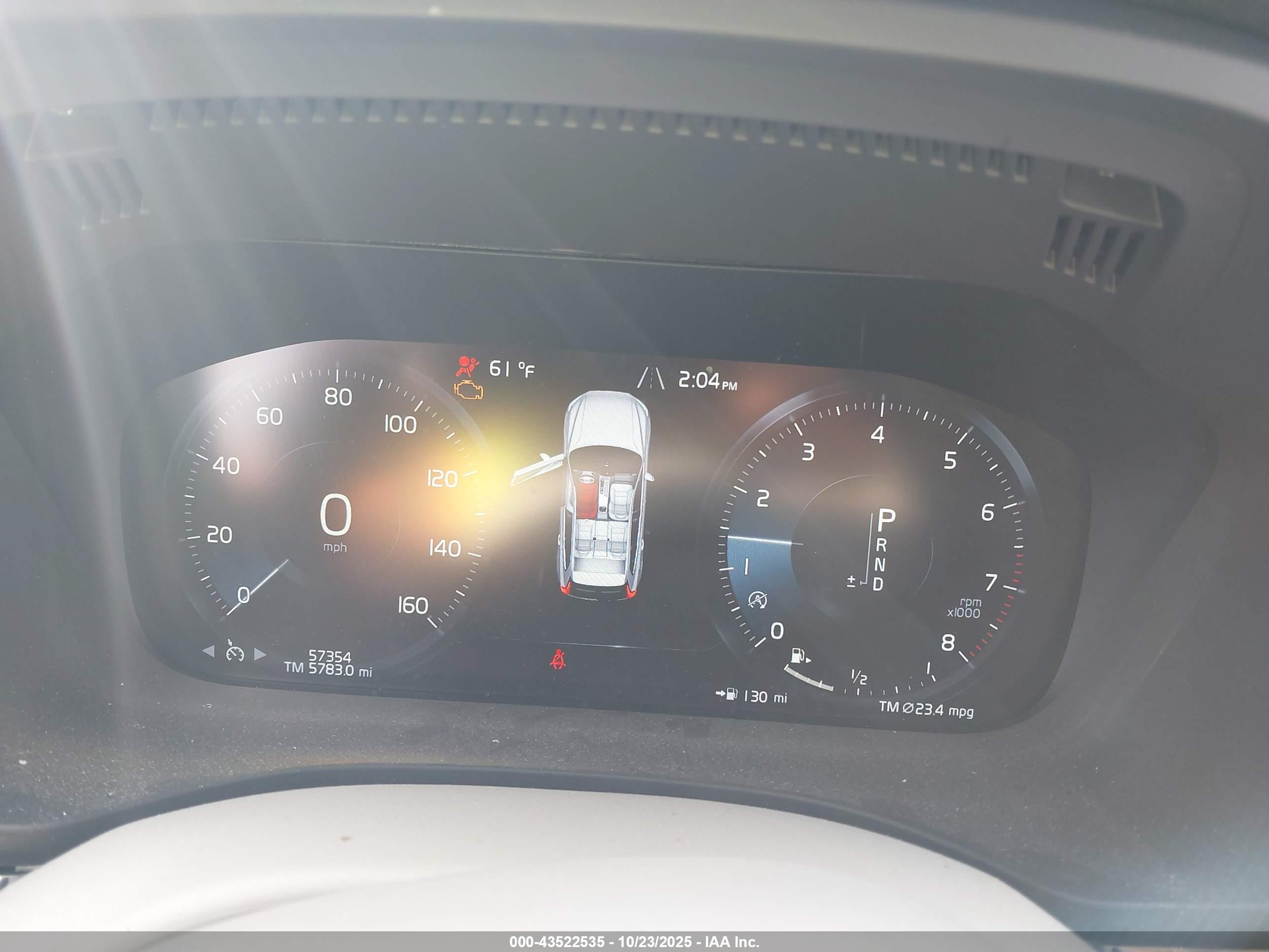 VOLVO XC60 image 7