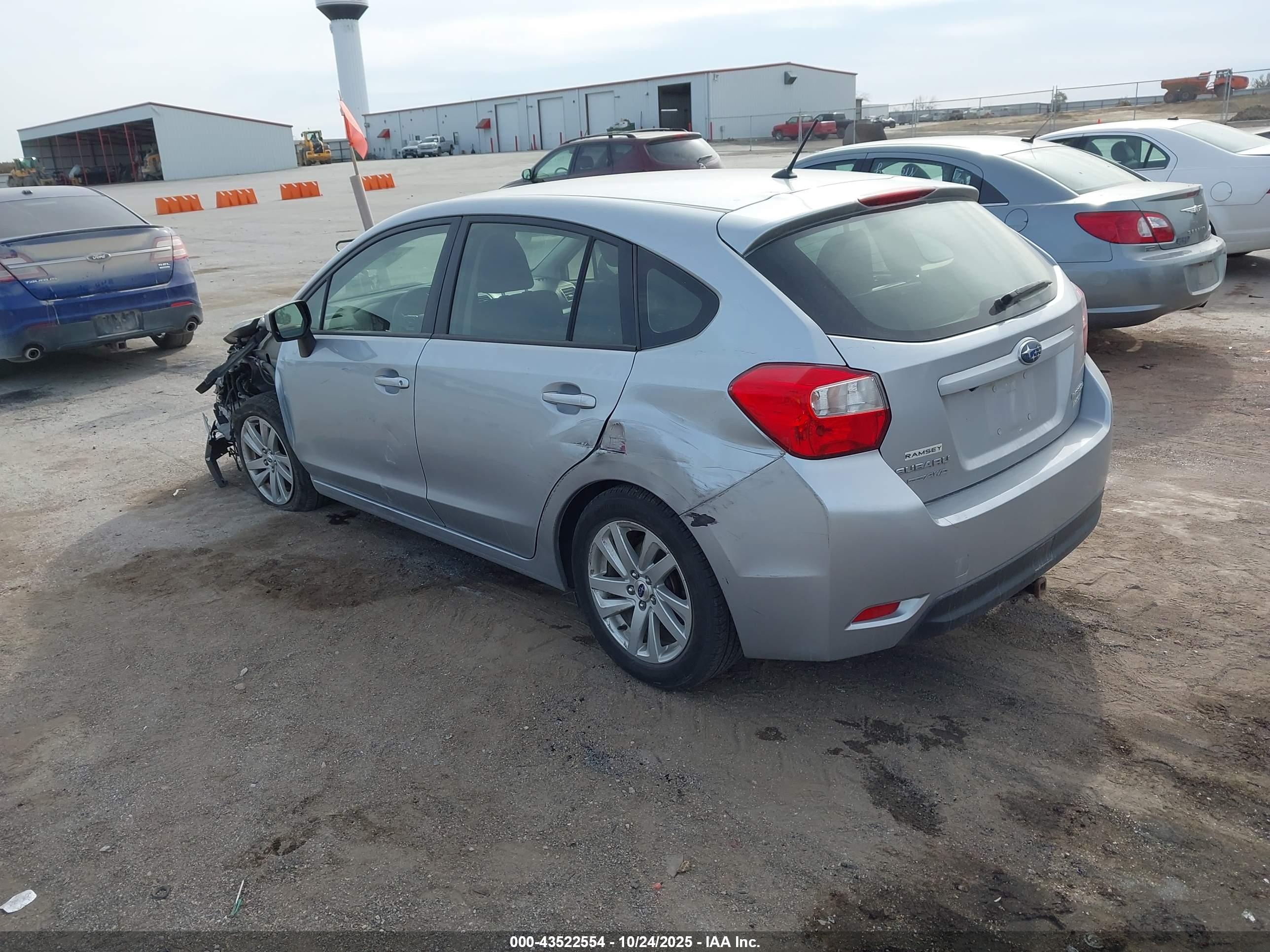 SUBARU IMPREZA image 3