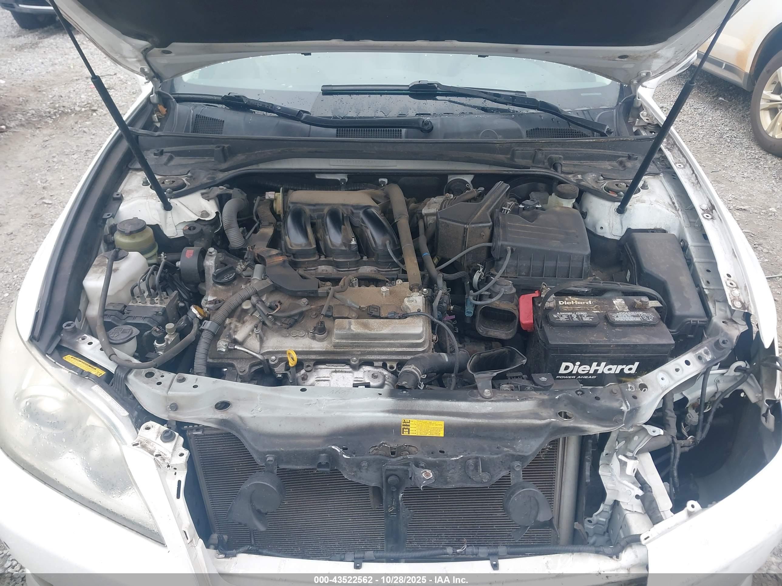 LEXUS ES image 10