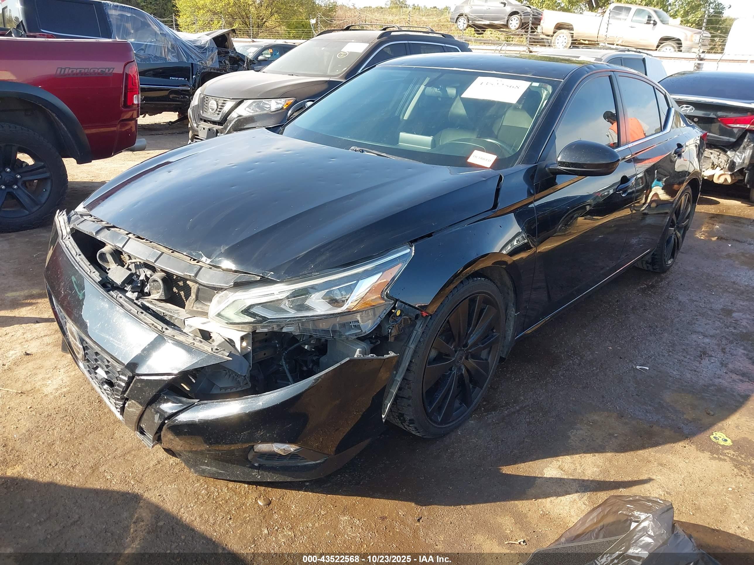 NISSAN ALTIMA image 2