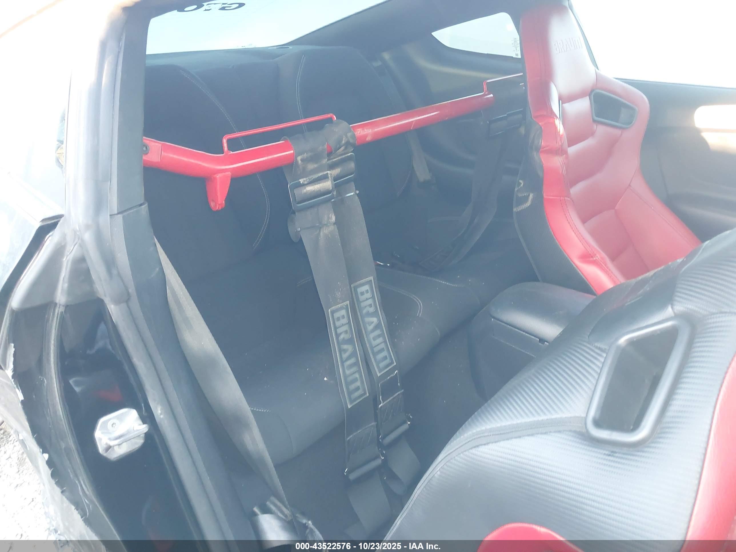 FORD MUSTANG image 8