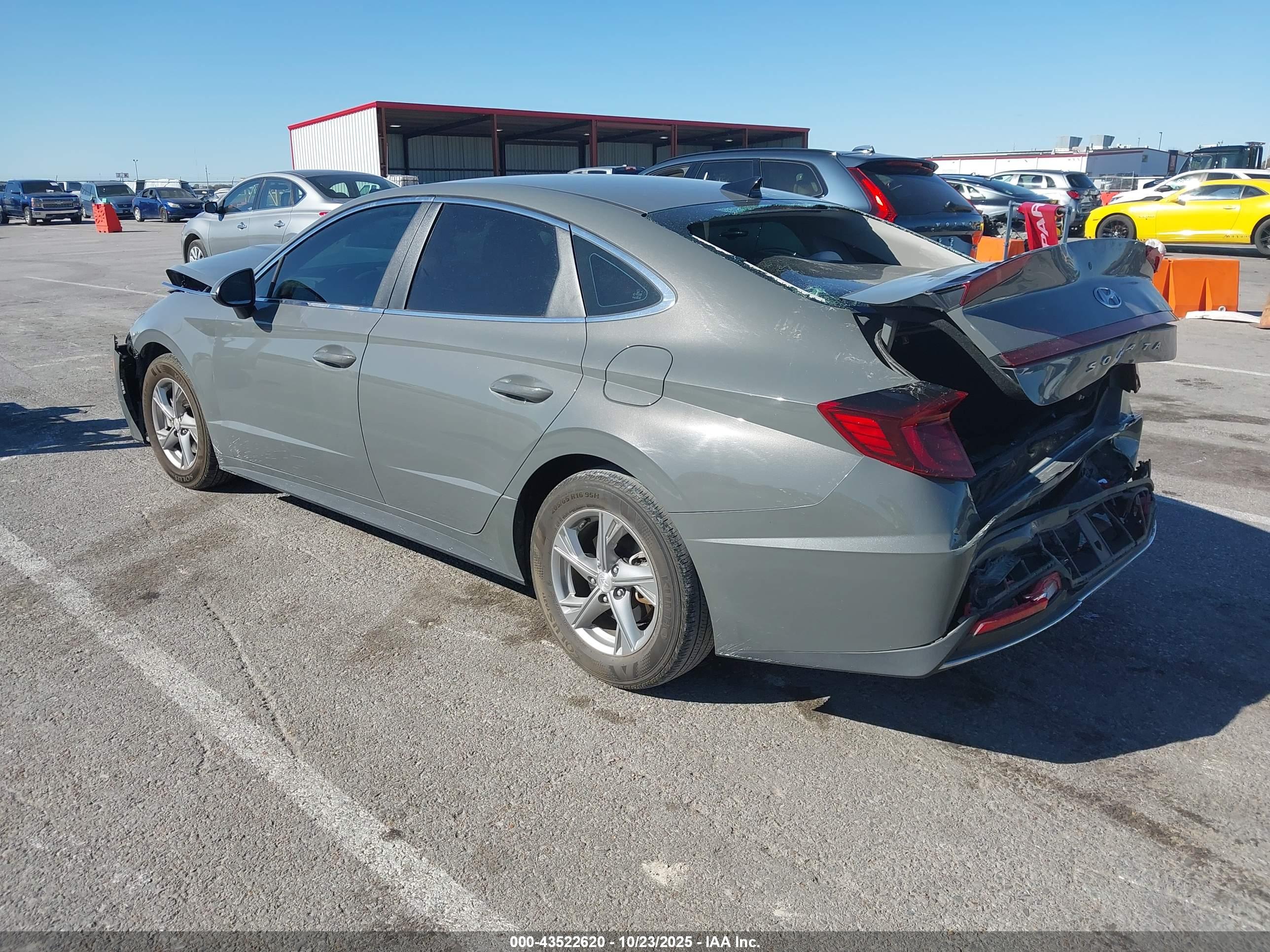 HYUNDAI SONATA image 3