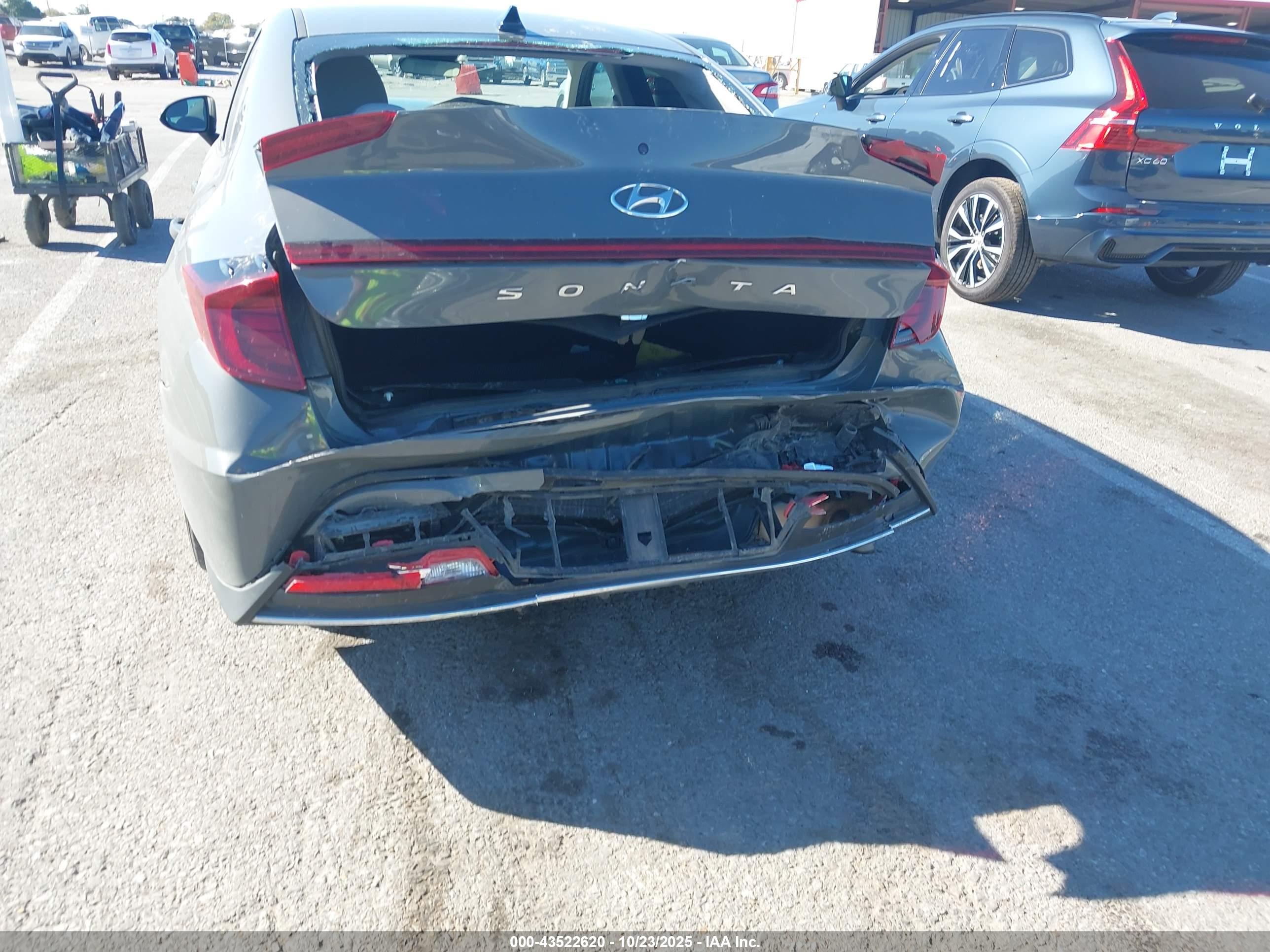 HYUNDAI SONATA image 6