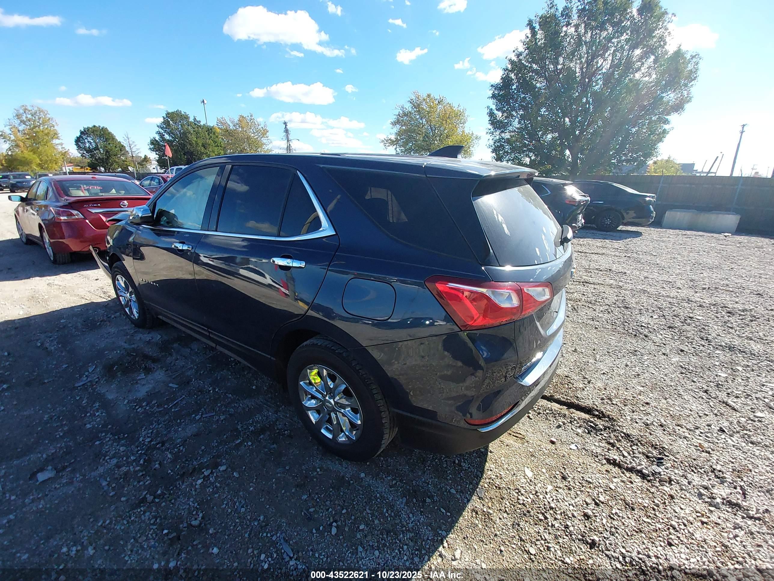 CHEVROLET EQUINOX image 3