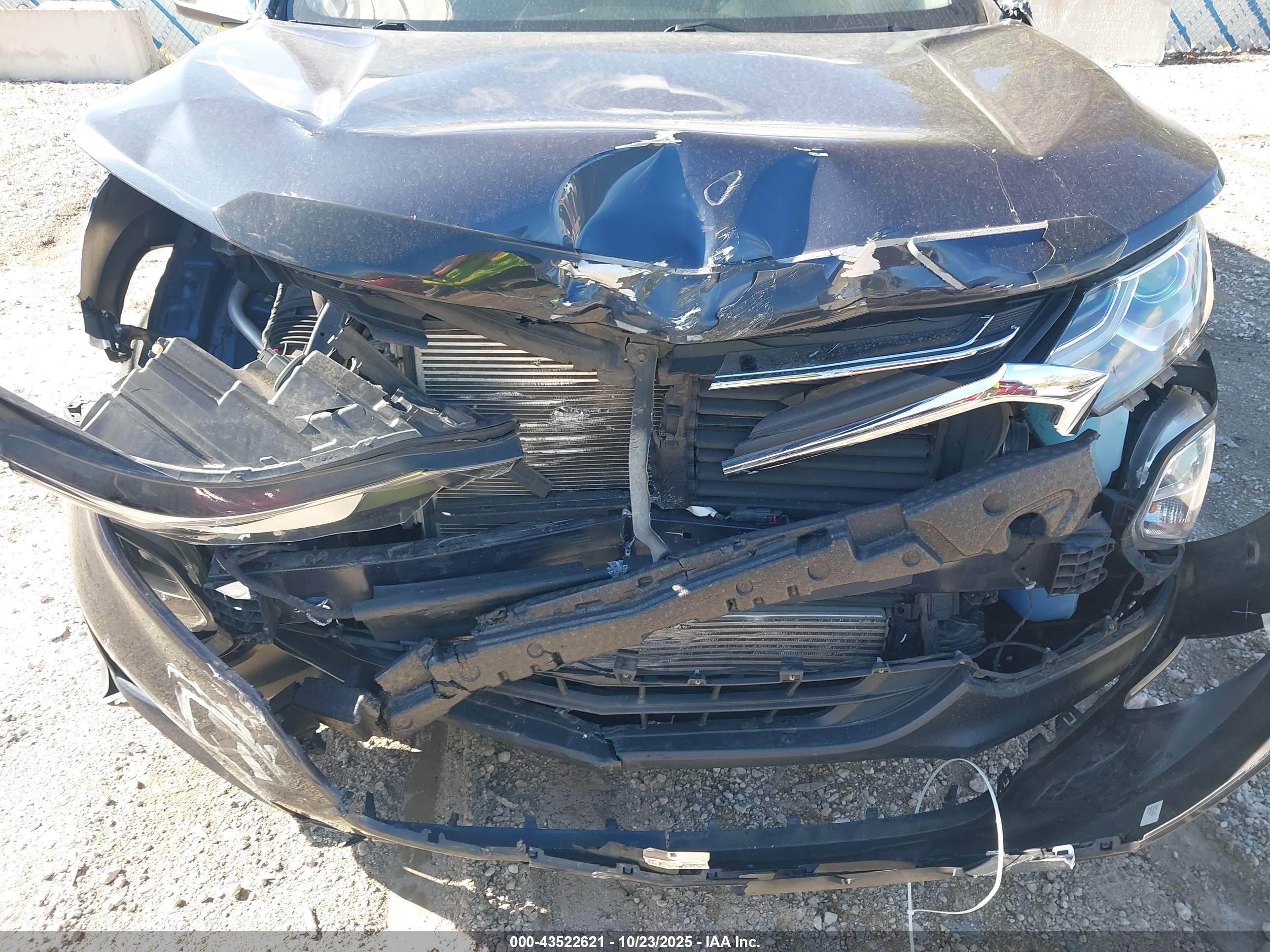 CHEVROLET EQUINOX image 6