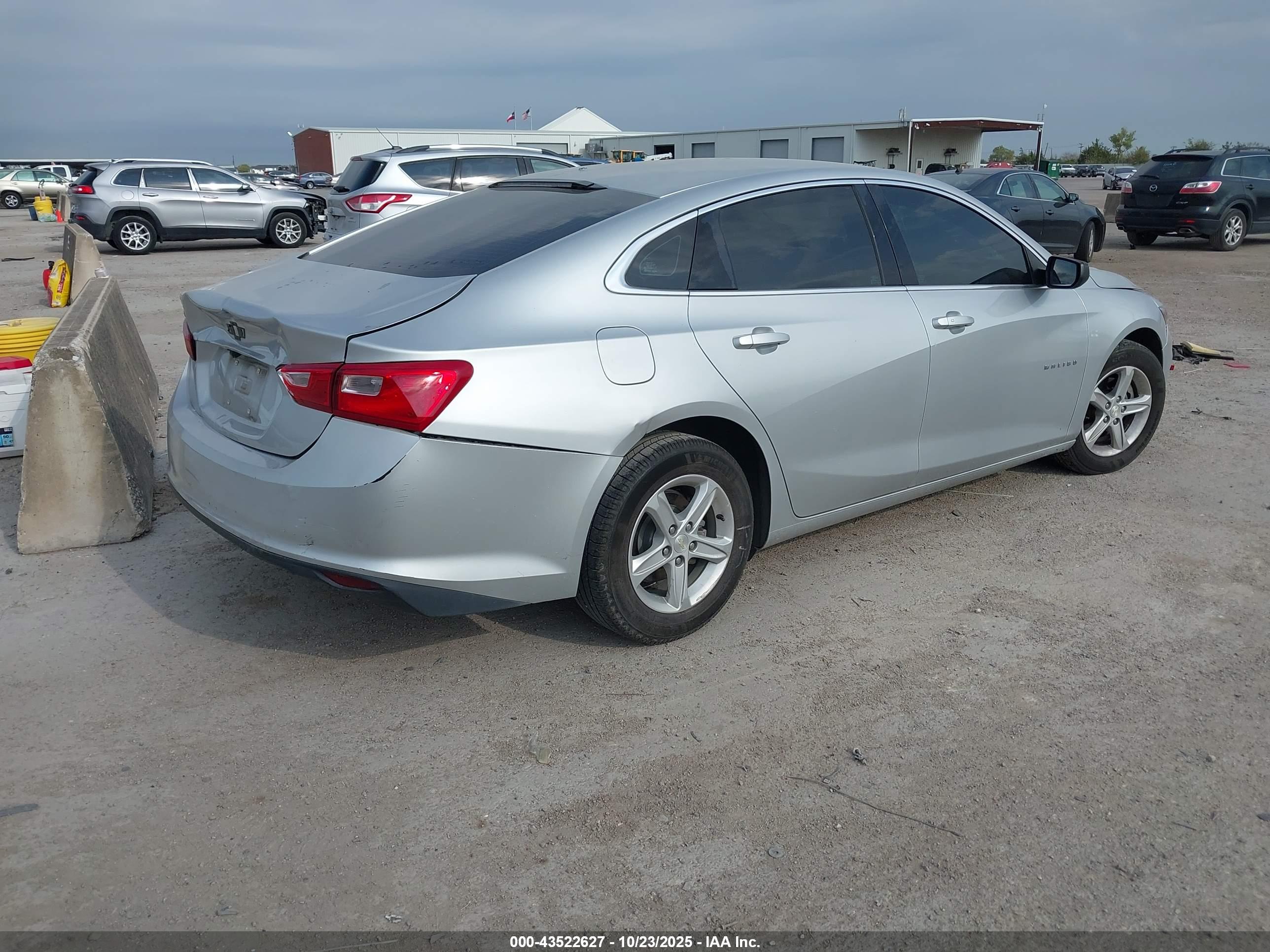 CHEVROLET MALIBU image 4
