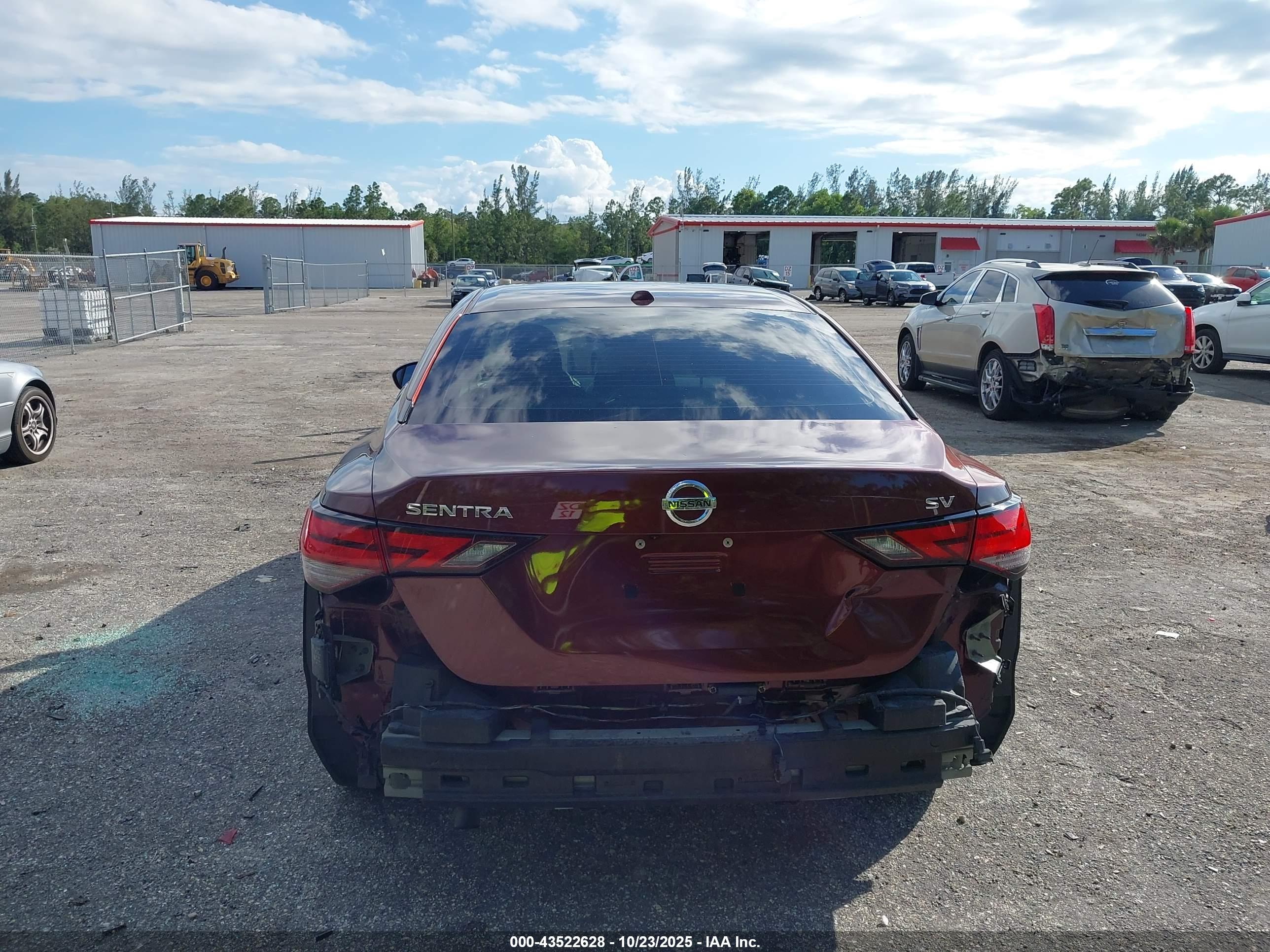 NISSAN SENTRA image 6