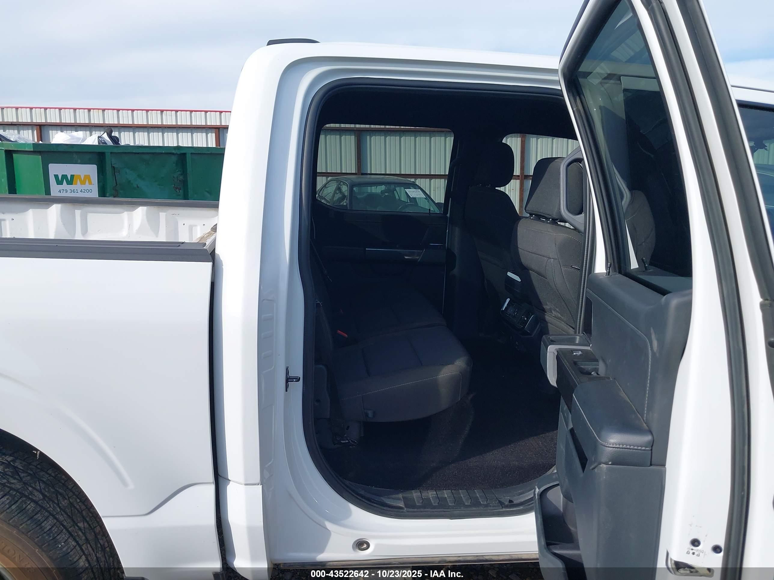 FORD F-150 image 8
