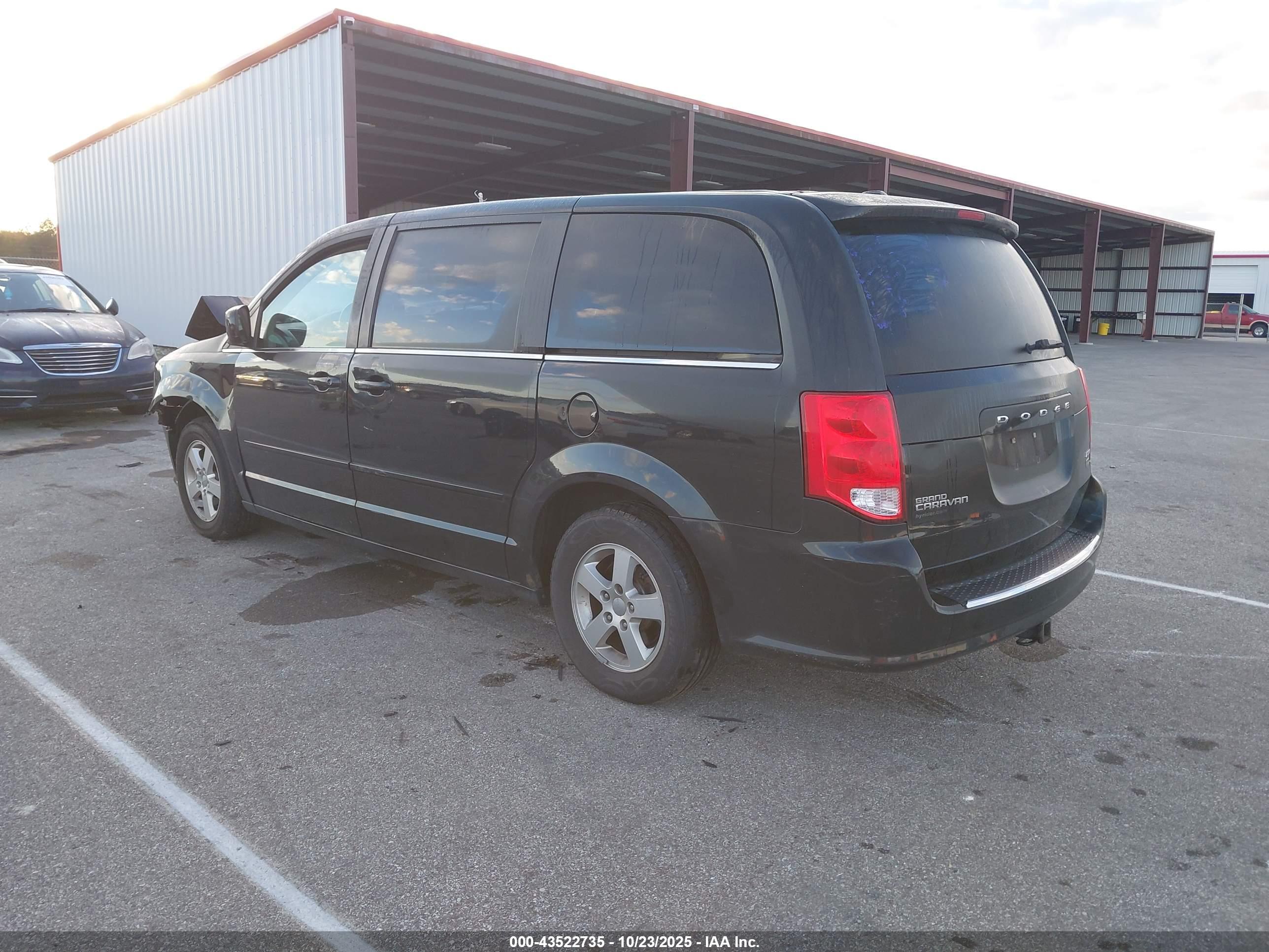 DODGE GRAND image 3