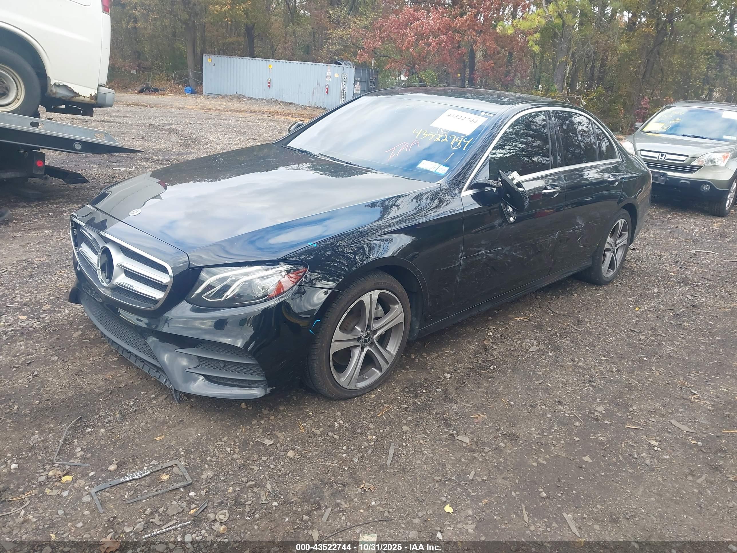 MERCEDES-BENZ E image 2