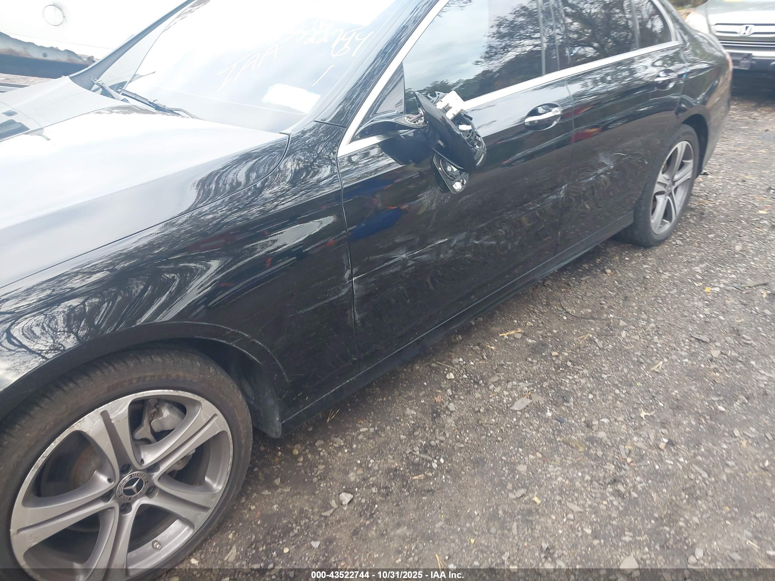 MERCEDES-BENZ E image 6