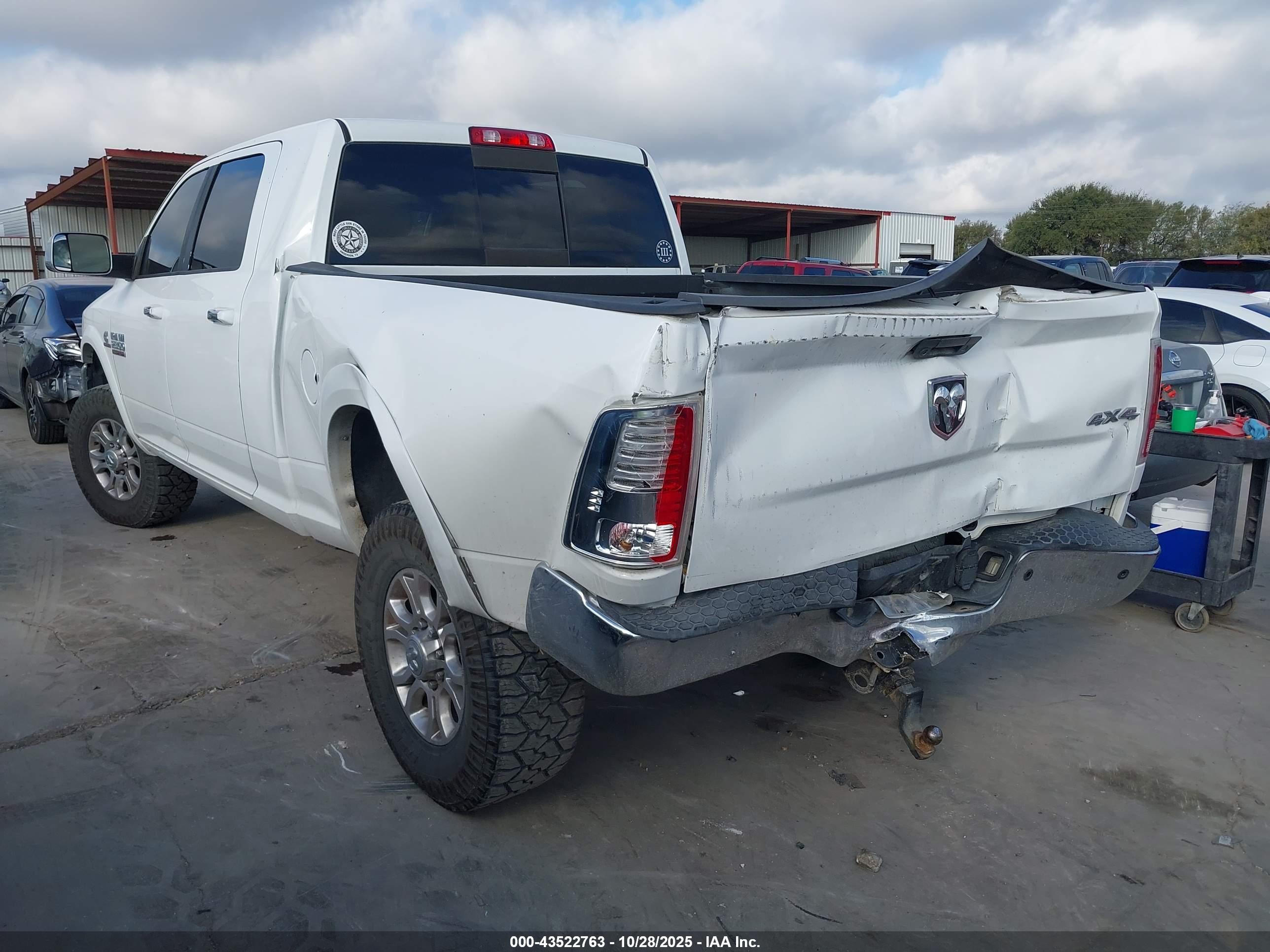 RAM 2500 image 3