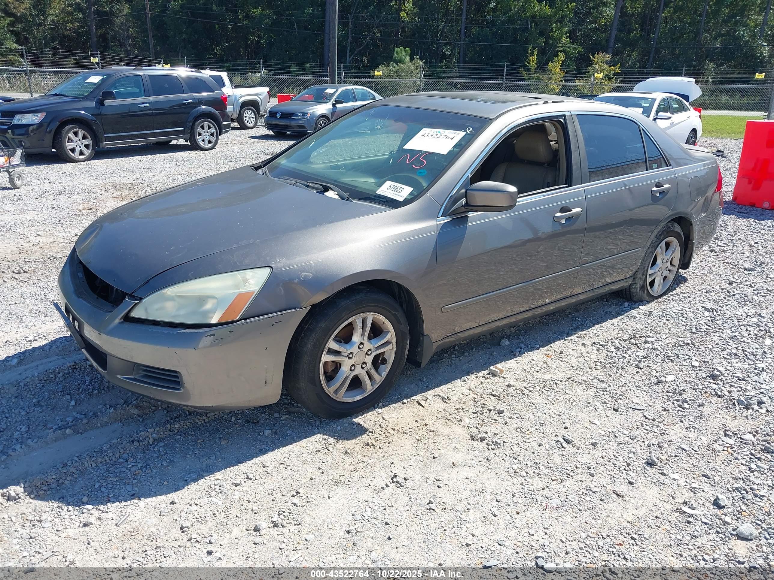 HONDA ACCORD image 2