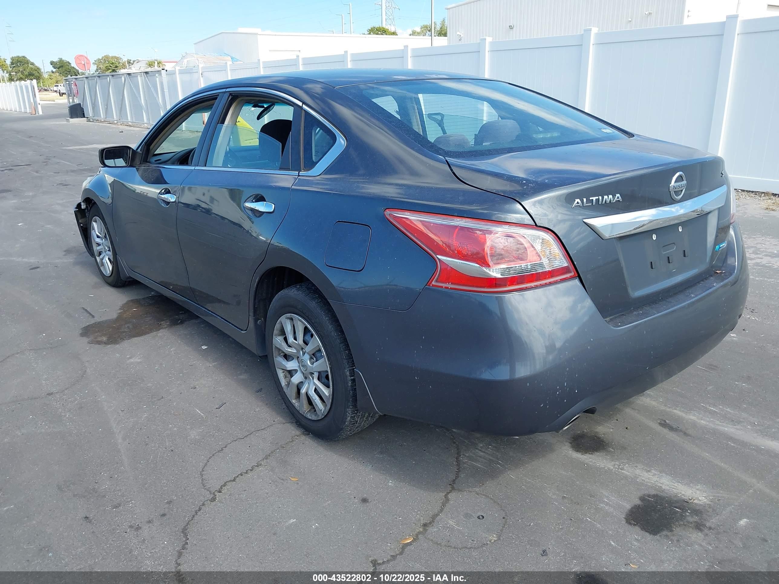 NISSAN ALTIMA image 3