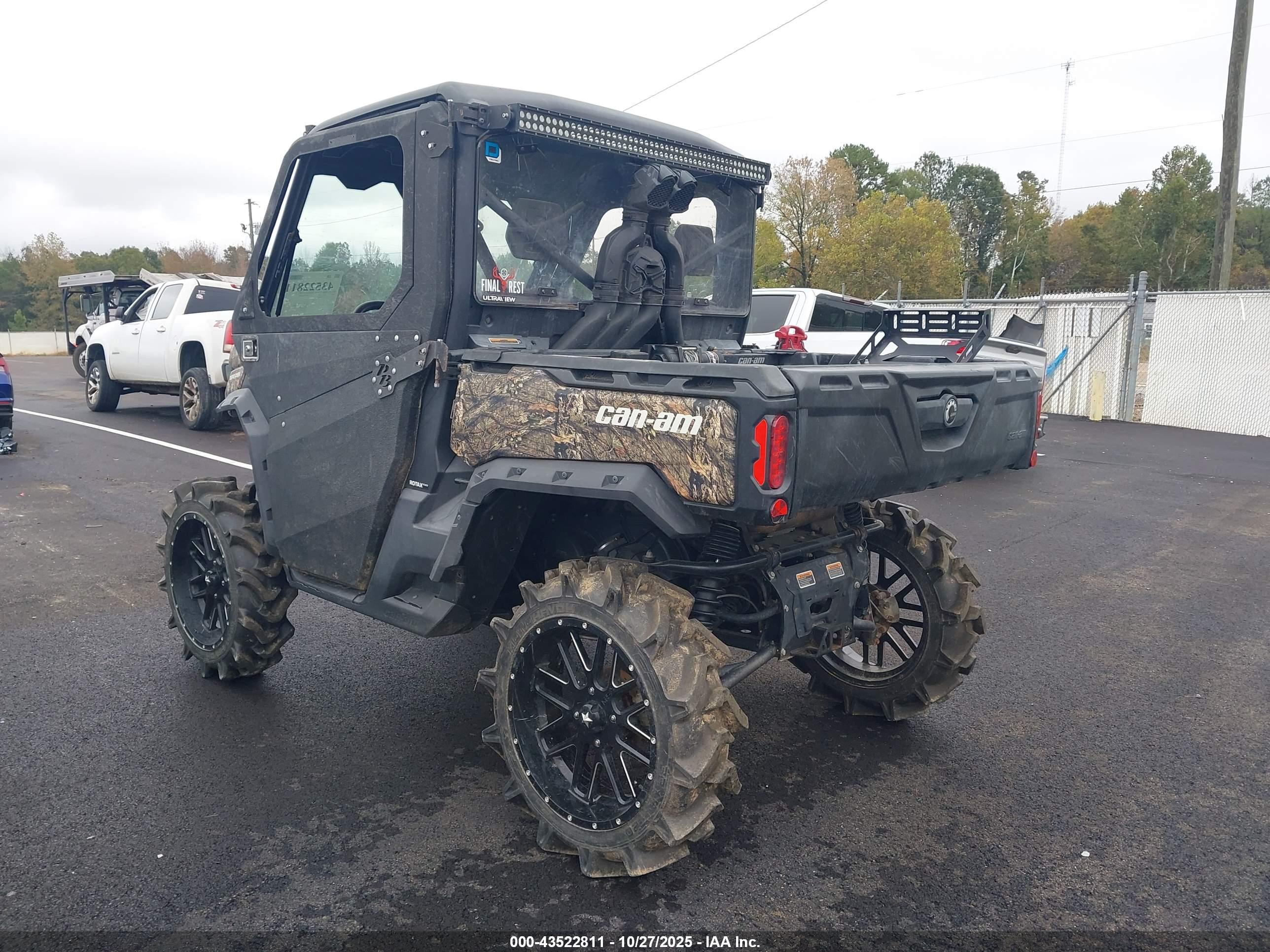 CAN-AM DEFENDER image 3
