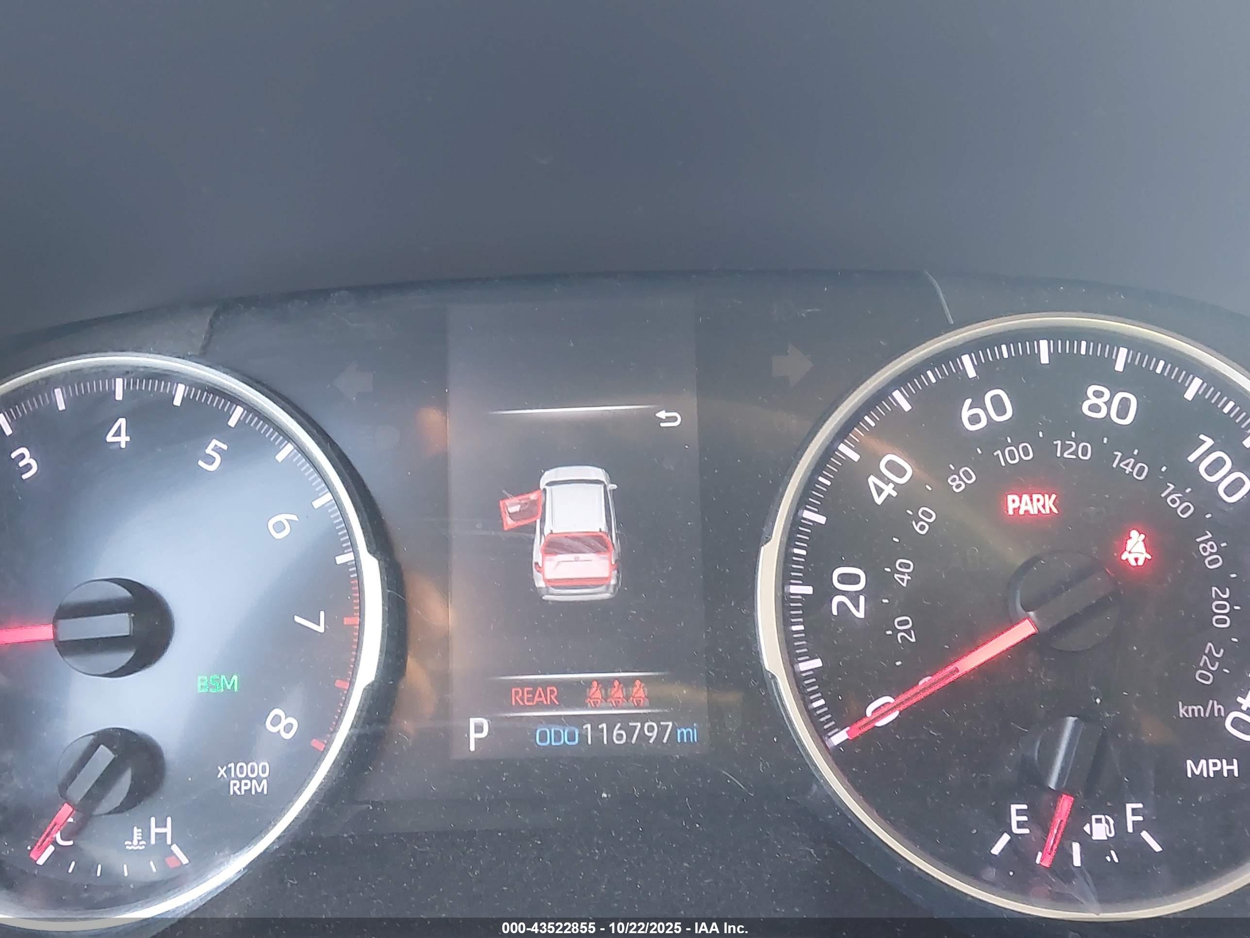 TOYOTA RAV4 image 7