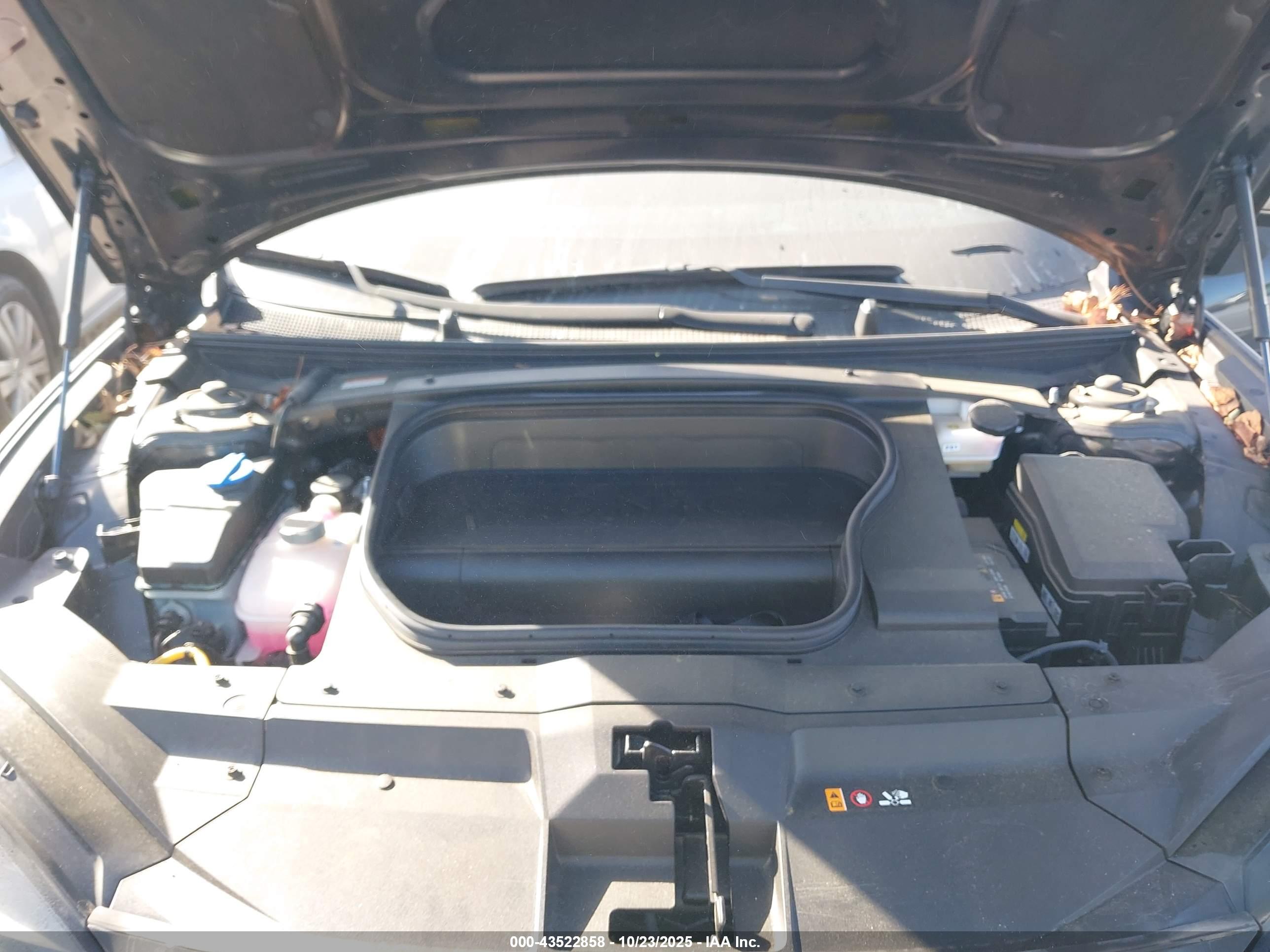 HYUNDAI IONIQ image 10