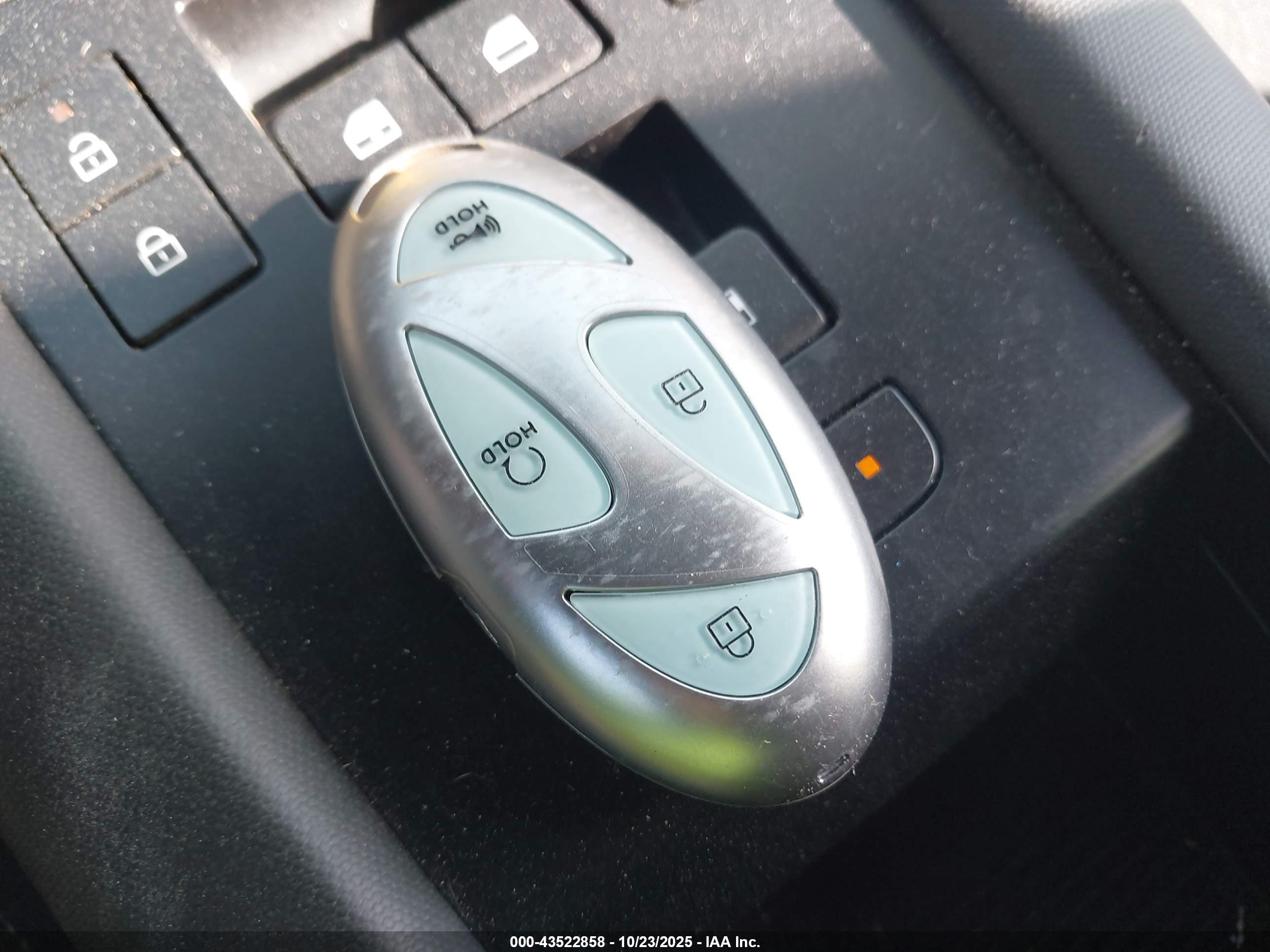 HYUNDAI IONIQ image 11
