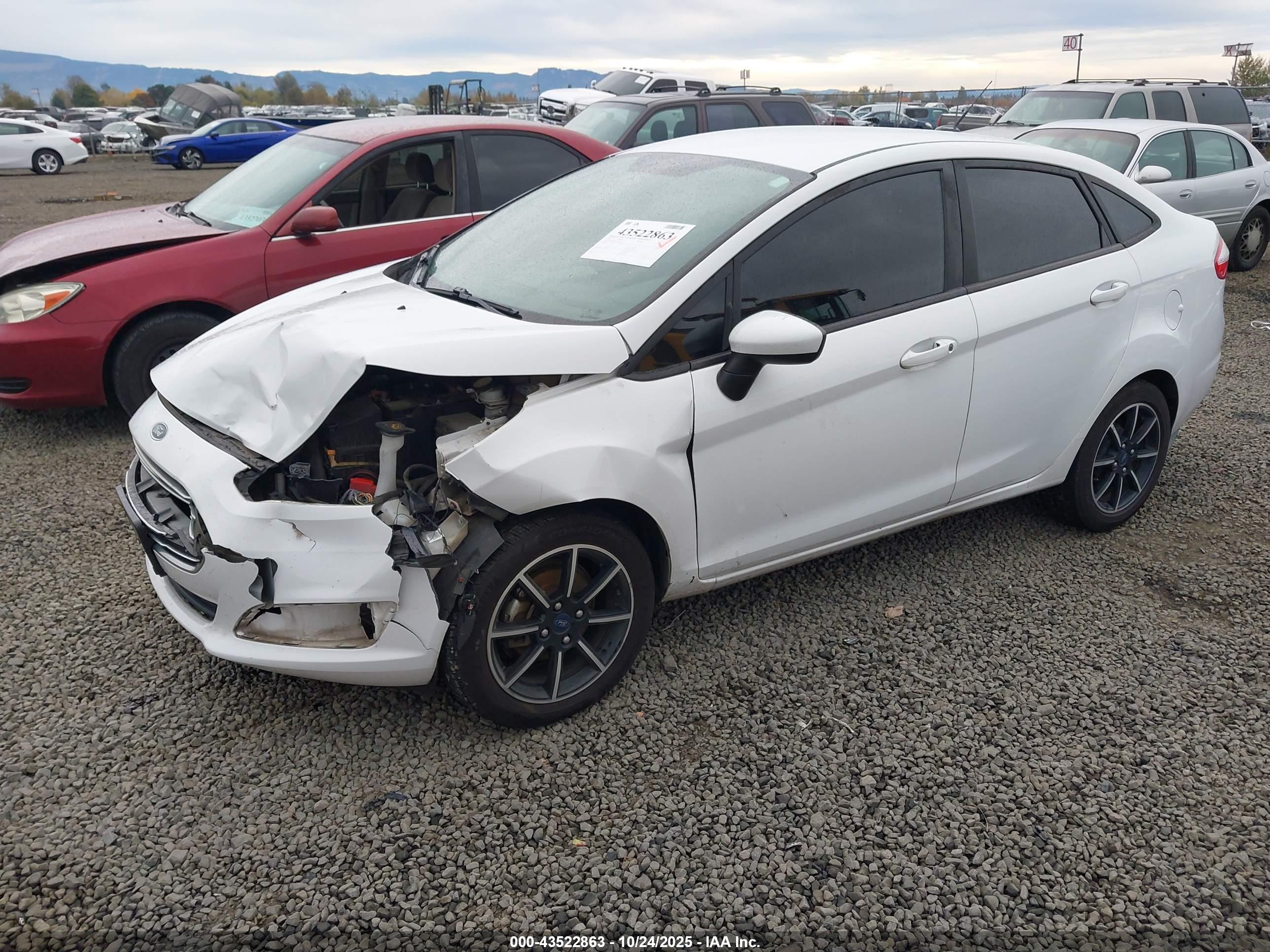 FORD FIESTA image 2
