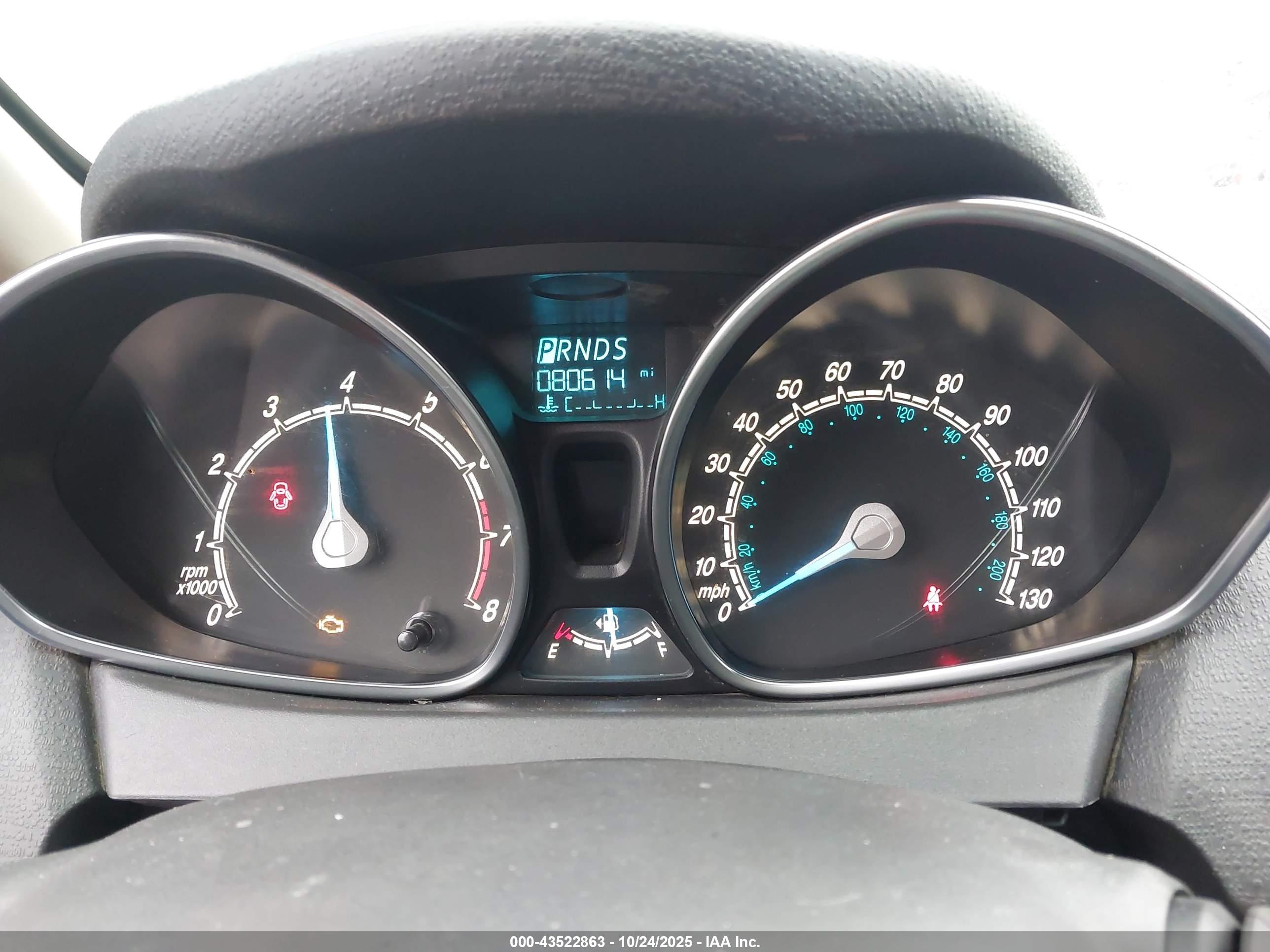 FORD FIESTA image 7