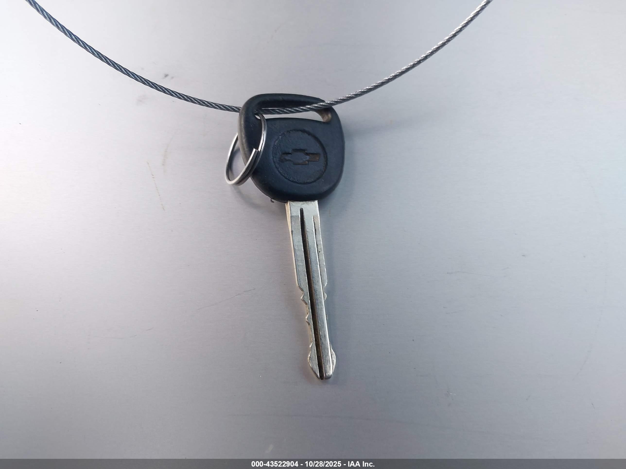 CHEVROLET COLORADO image 11