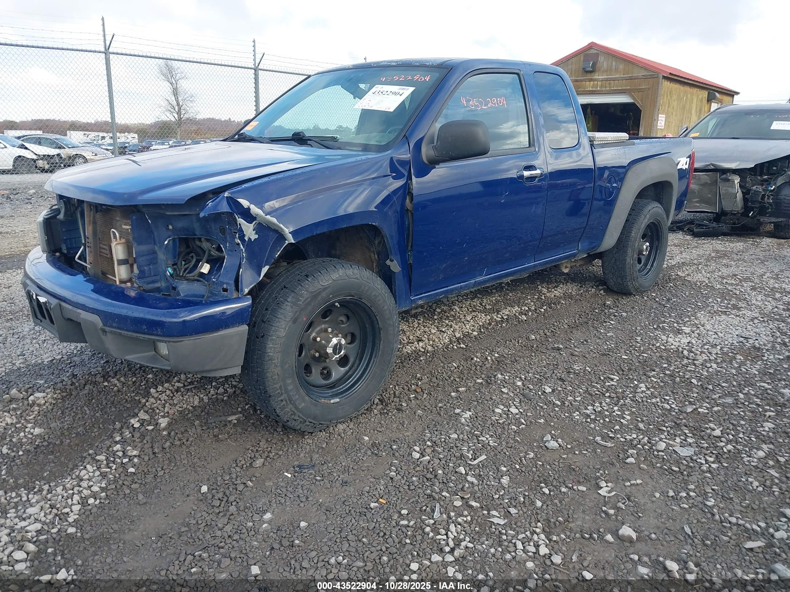 CHEVROLET COLORADO image 2