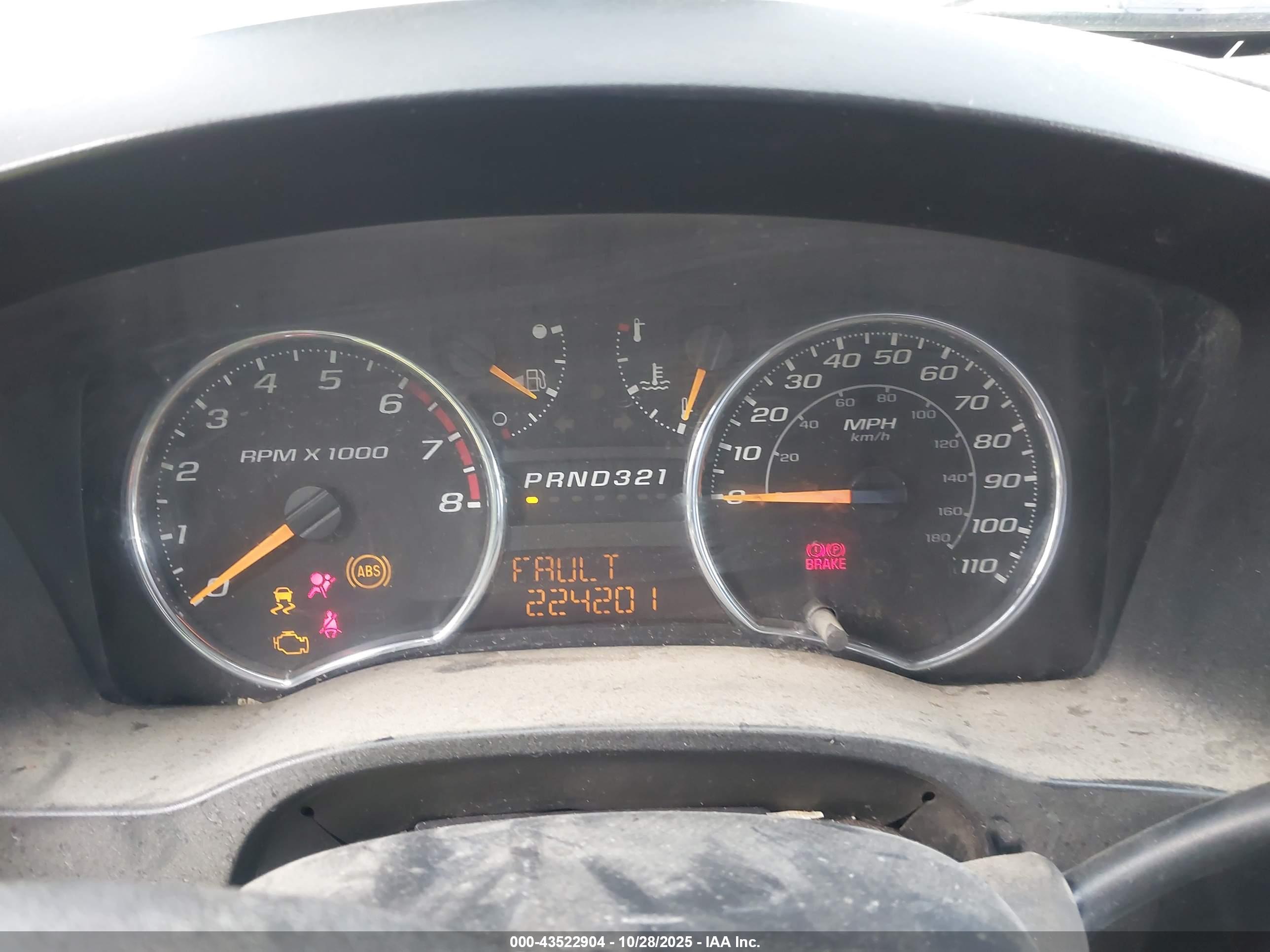 CHEVROLET COLORADO image 7