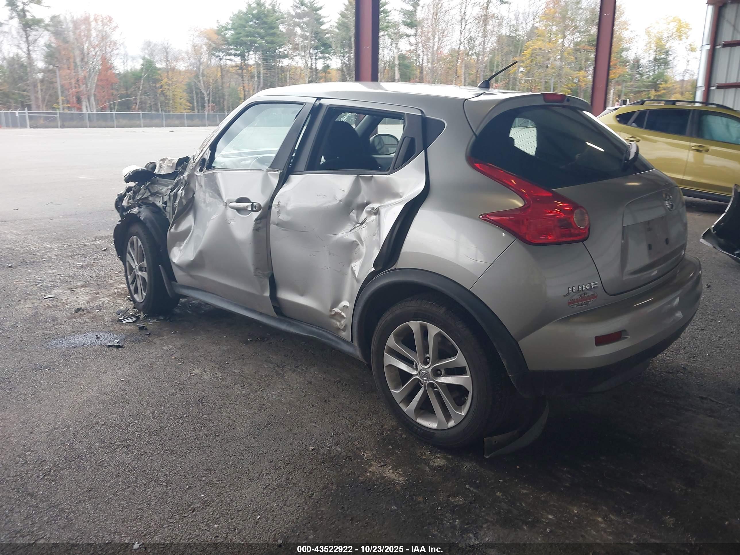 NISSAN JUKE image 3