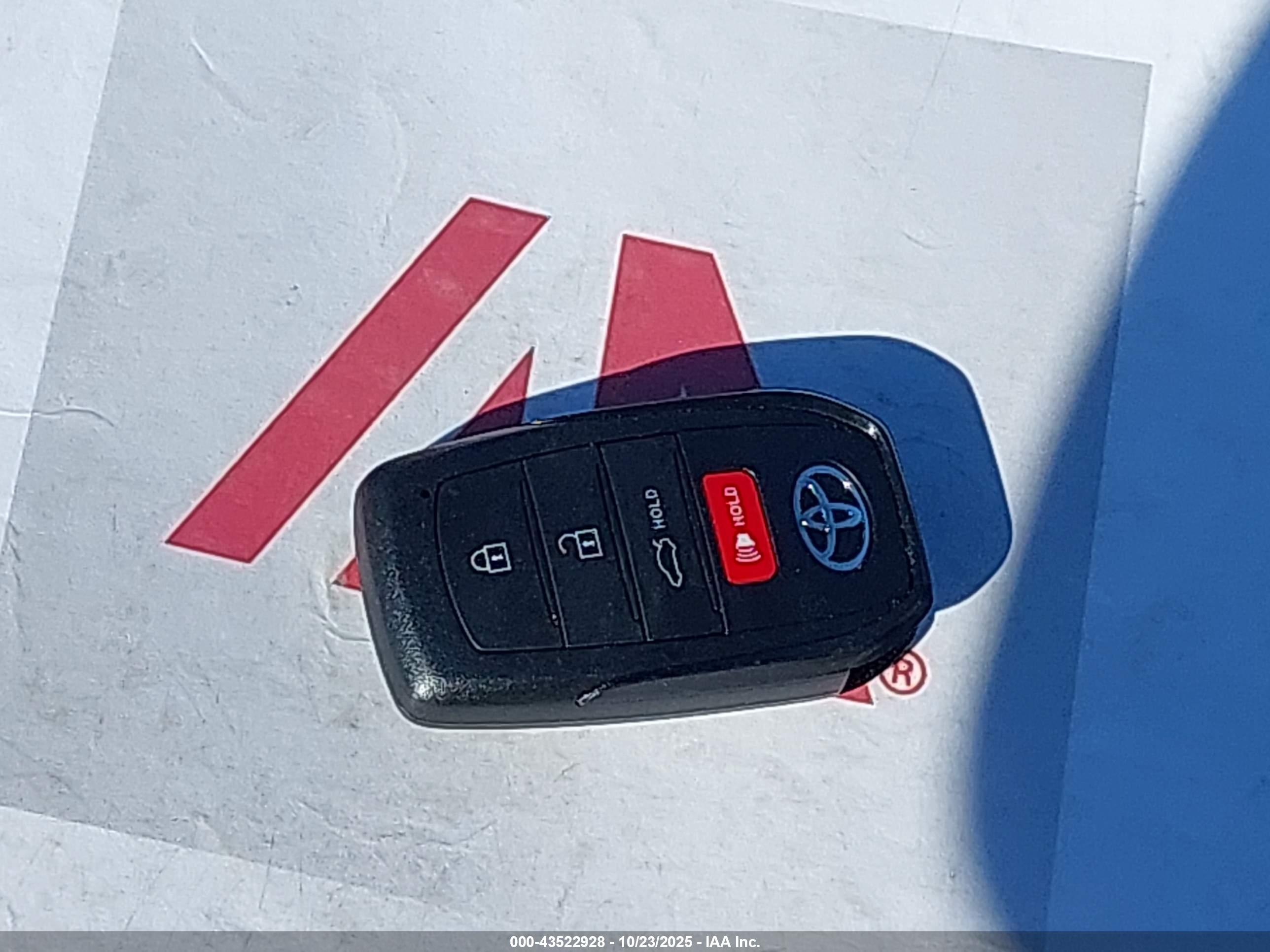 TOYOTA COROLLA image 11