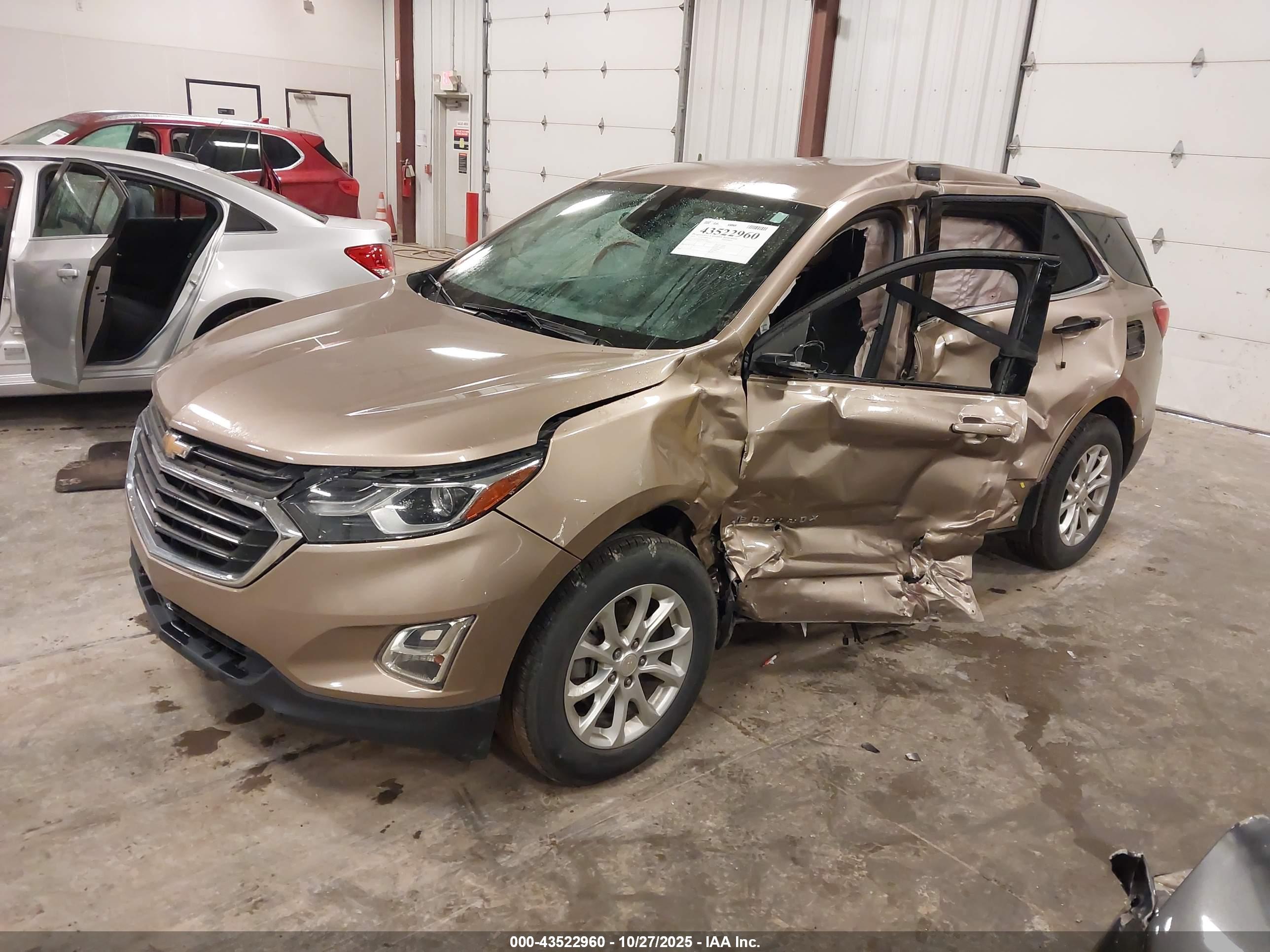 CHEVROLET EQUINOX image 2