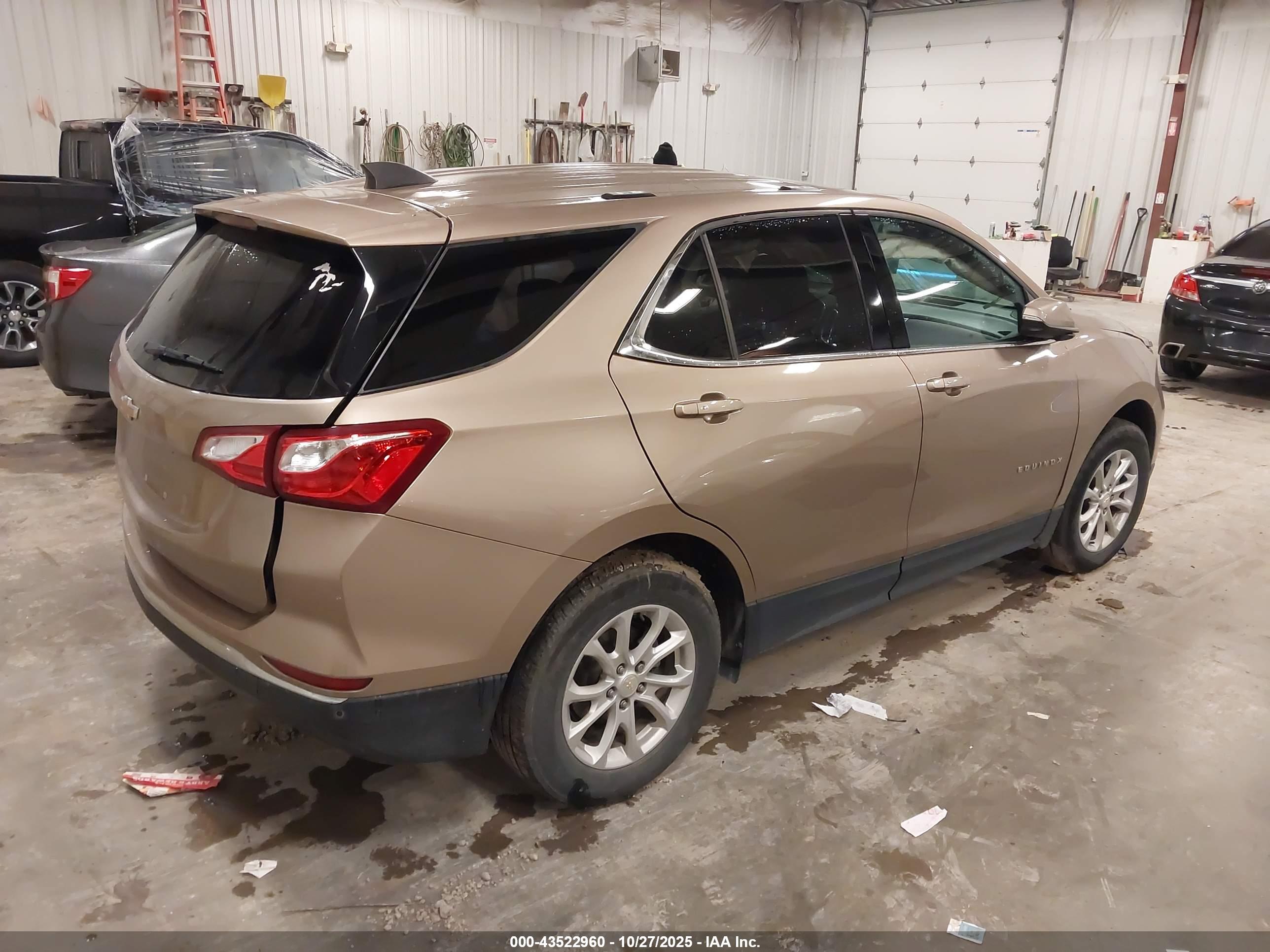 CHEVROLET EQUINOX image 4