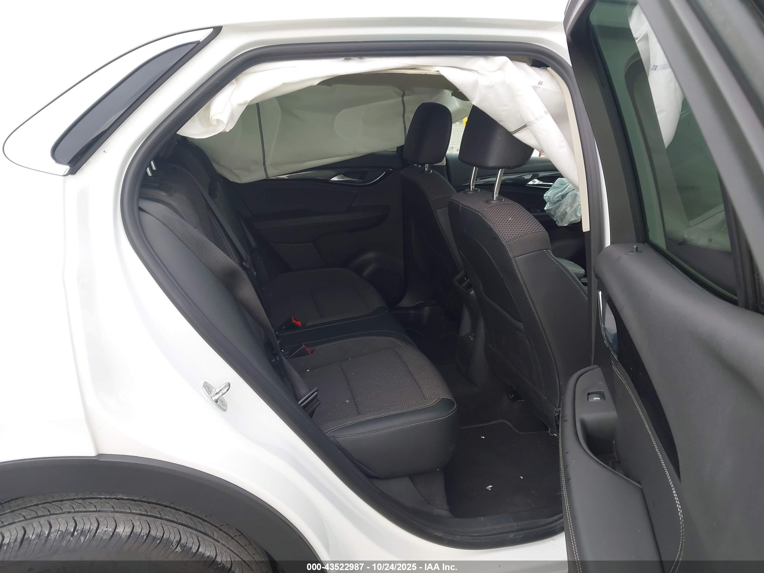 BUICK ENVISION image 8