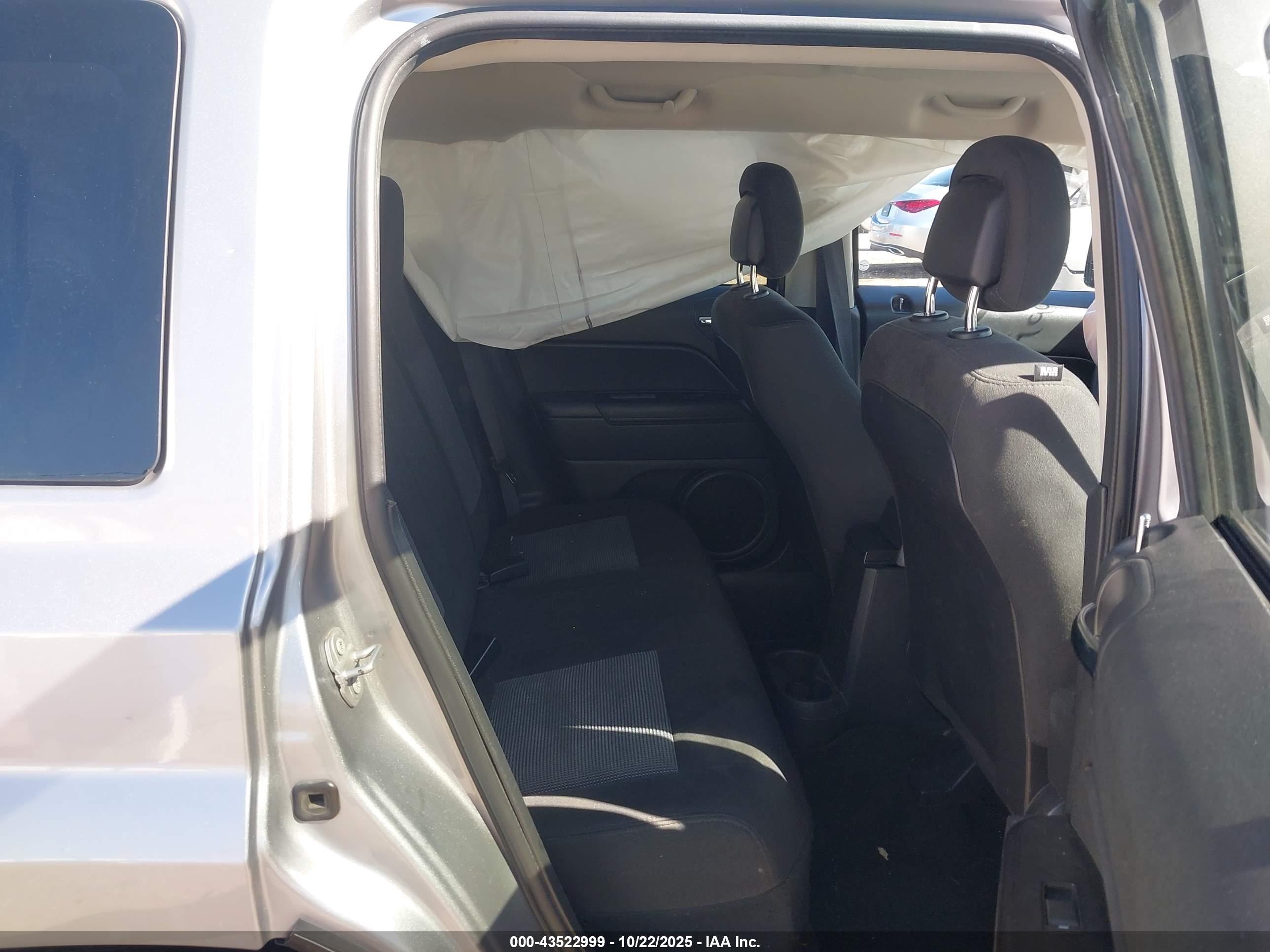 JEEP PATRIOT image 8