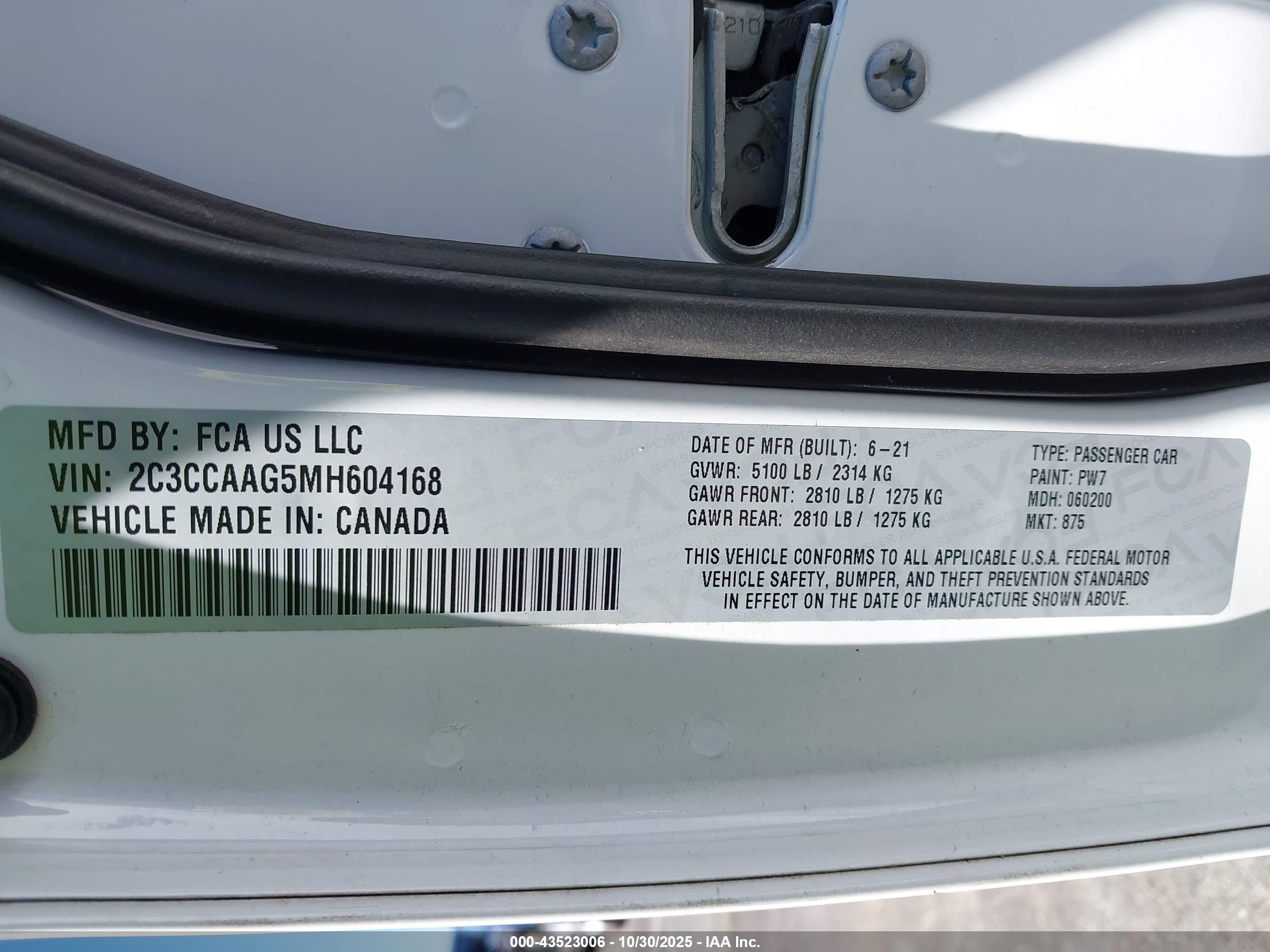 CHRYSLER 300 image 9