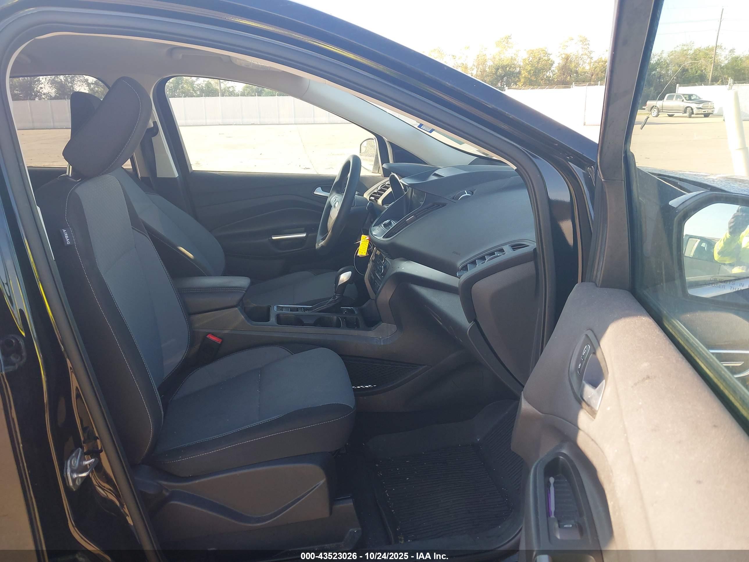 FORD ESCAPE image 5